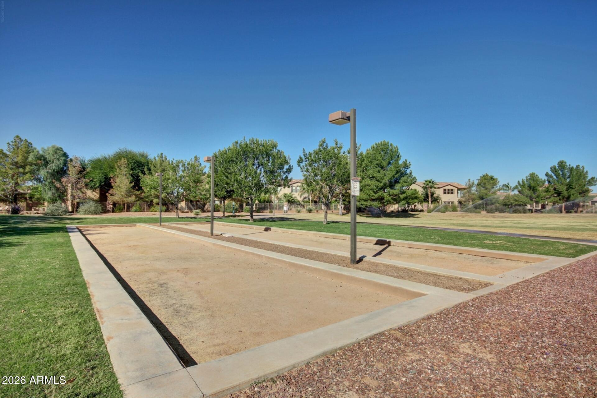 1271 E CANYON CREEK Drive