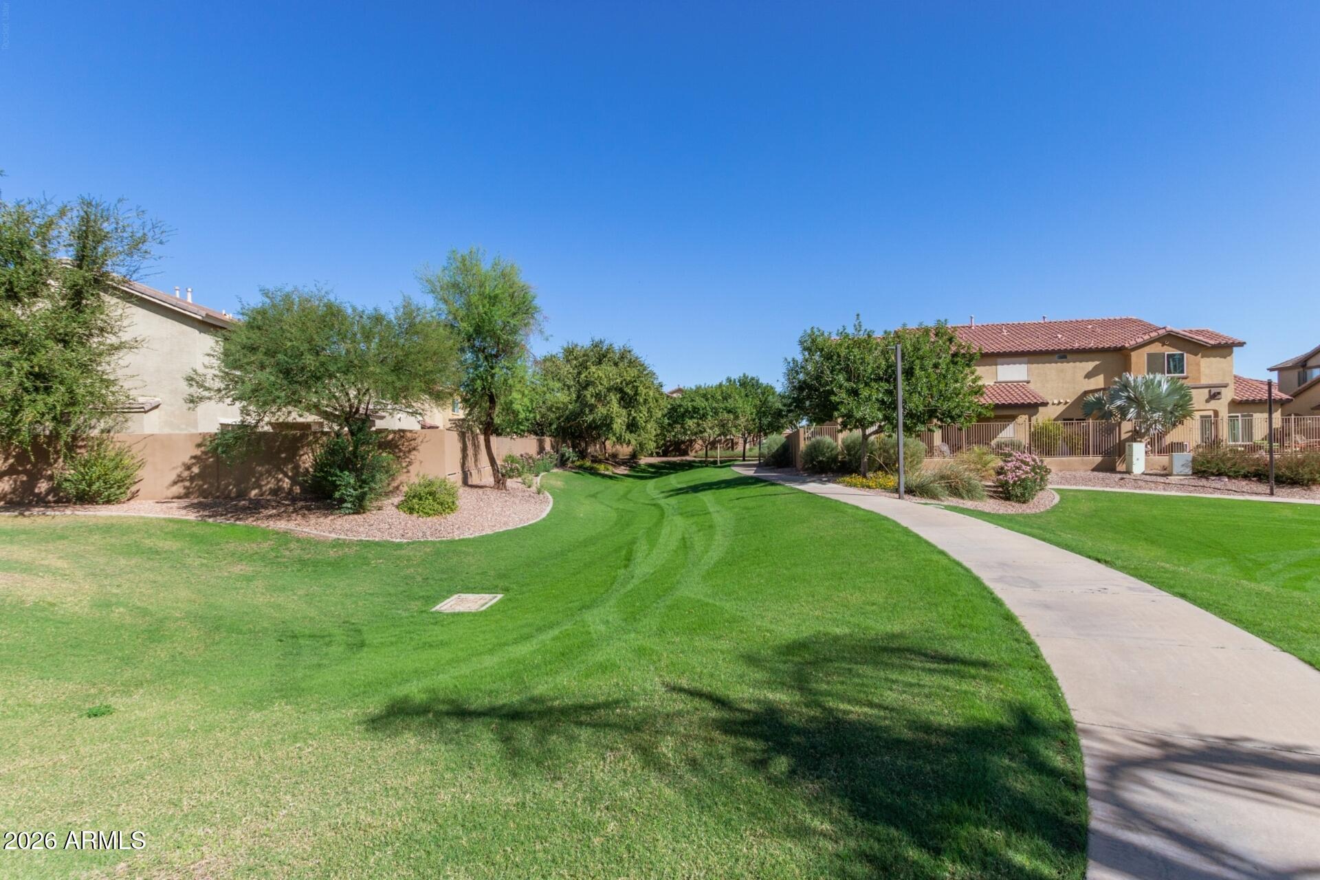 1271 E CANYON CREEK Drive