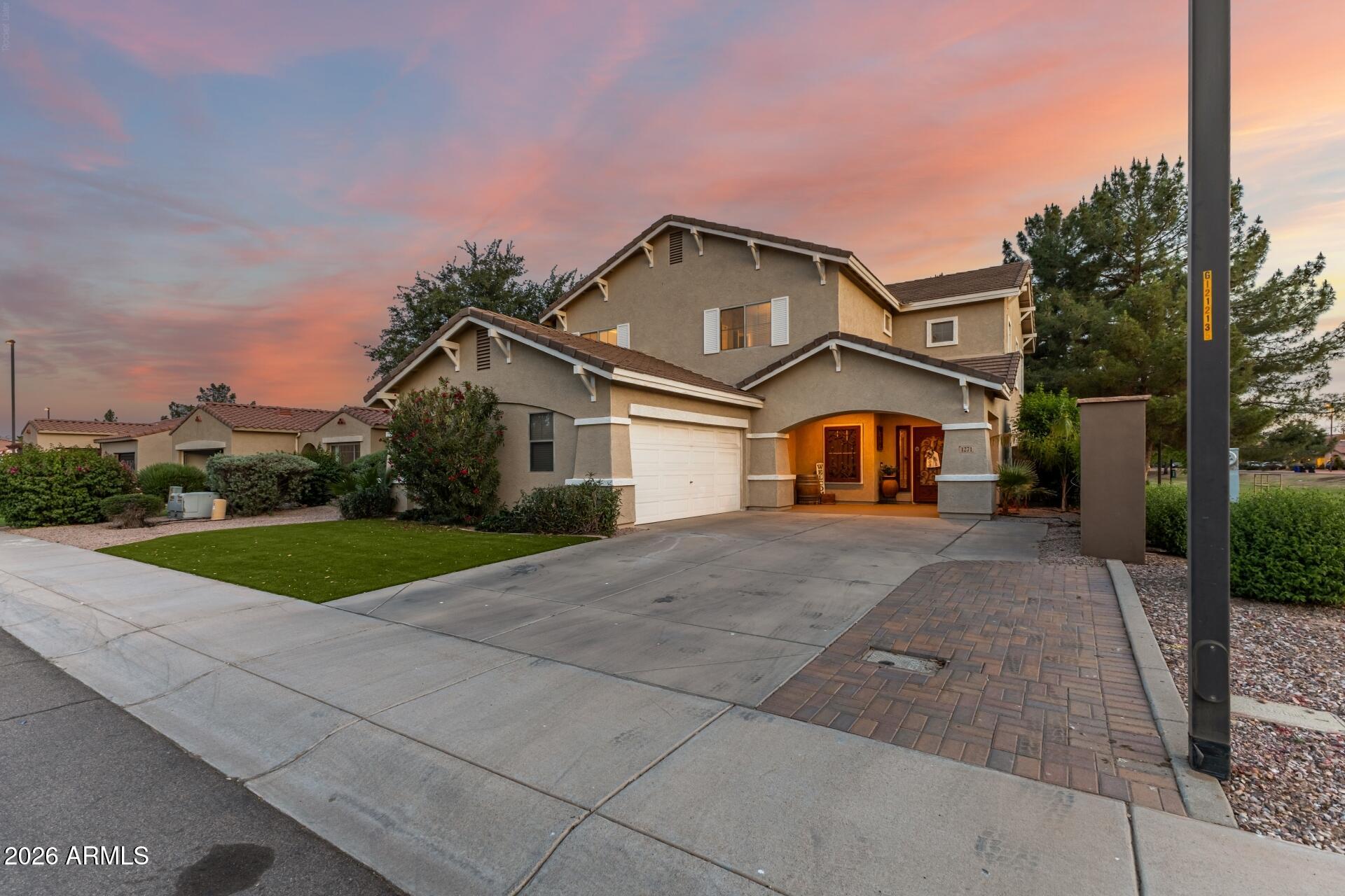 1271 E CANYON CREEK Drive
