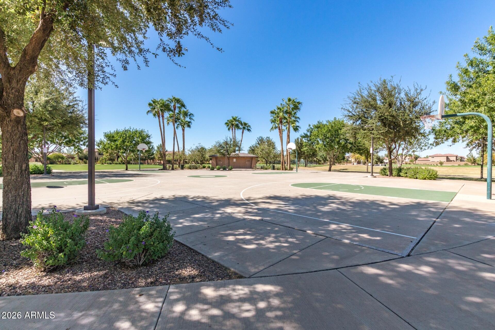 1271 E CANYON CREEK Drive