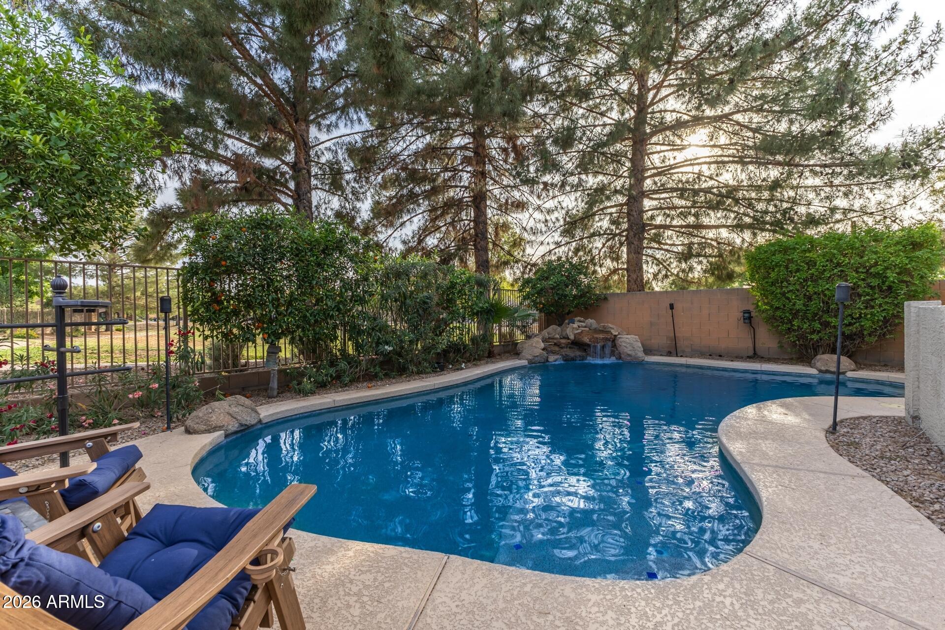 1271 E CANYON CREEK Drive