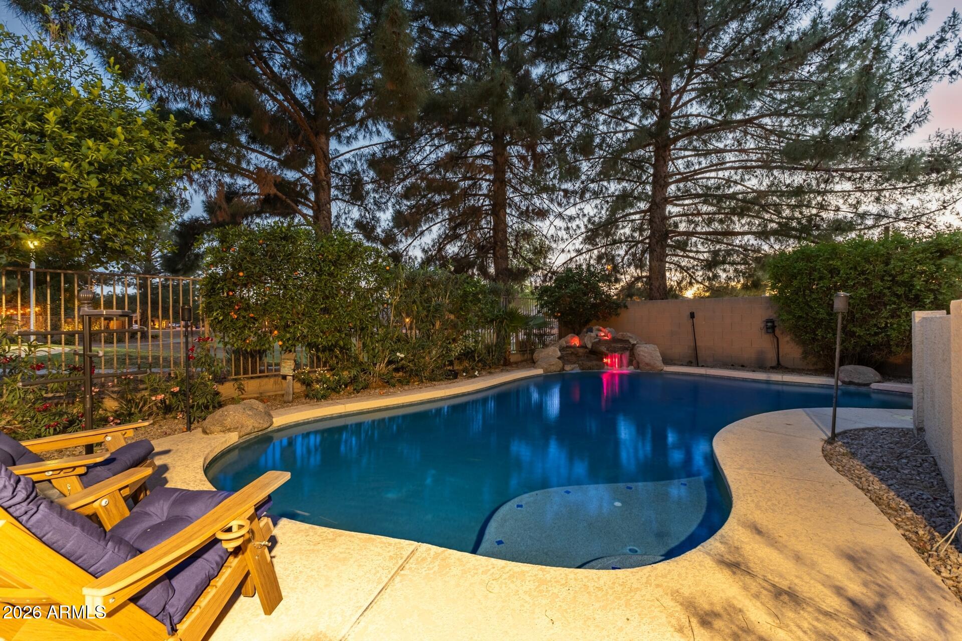 1271 E CANYON CREEK Drive