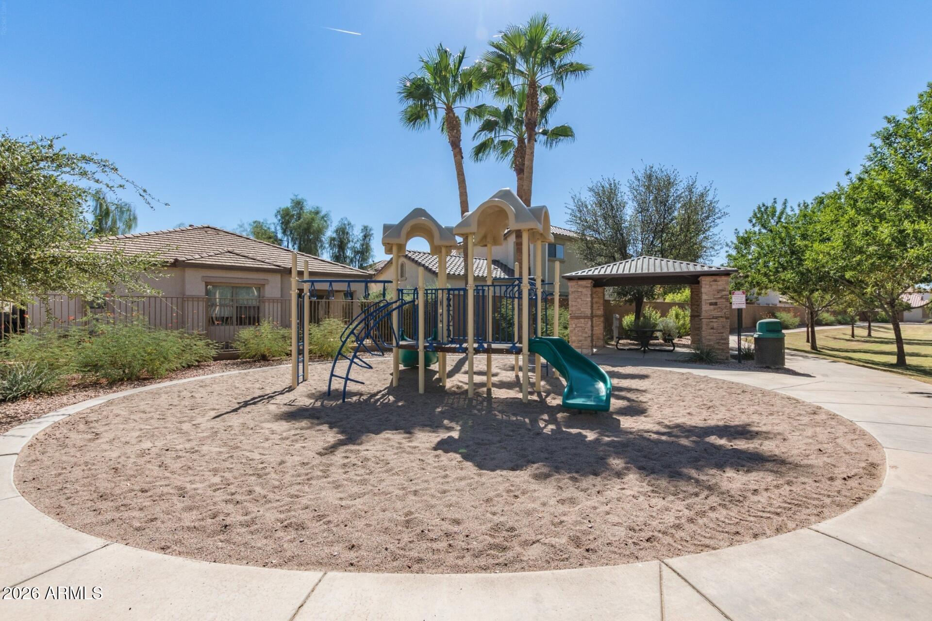 1271 E CANYON CREEK Drive