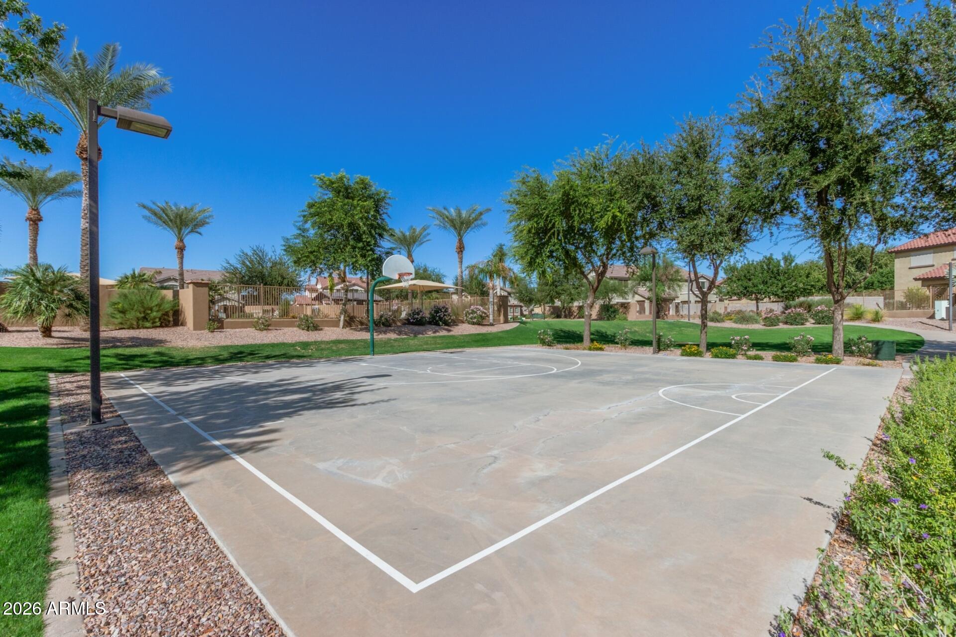 1271 E CANYON CREEK Drive