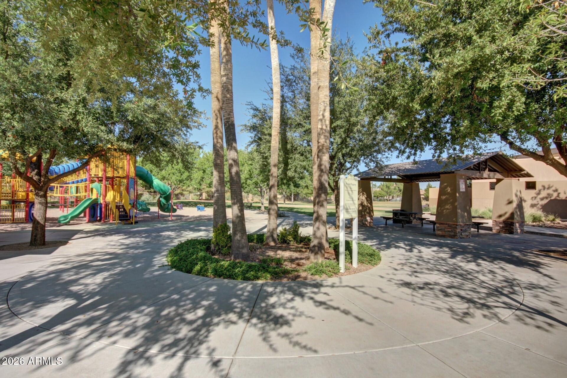1271 E CANYON CREEK Drive