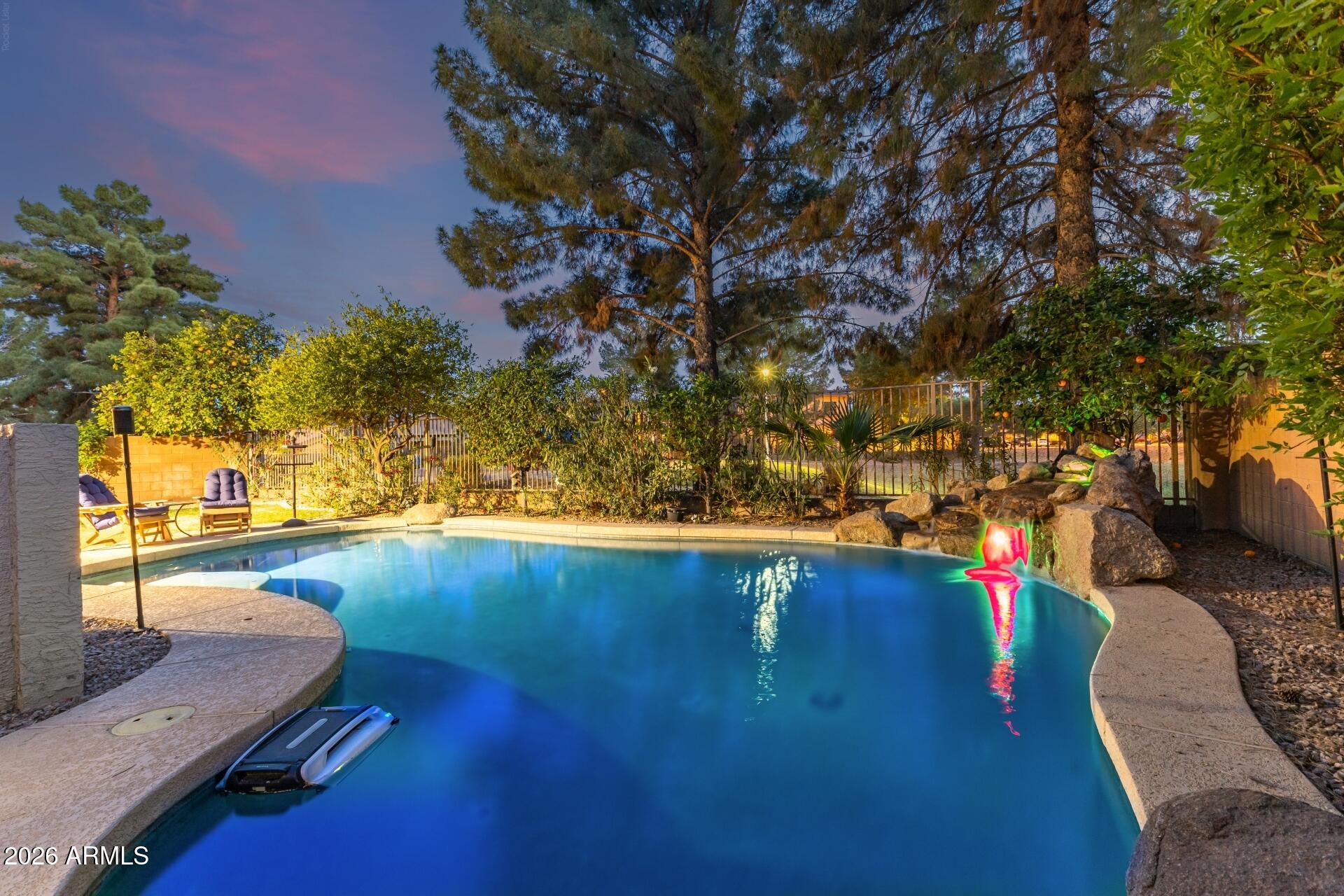 1271 E CANYON CREEK Drive