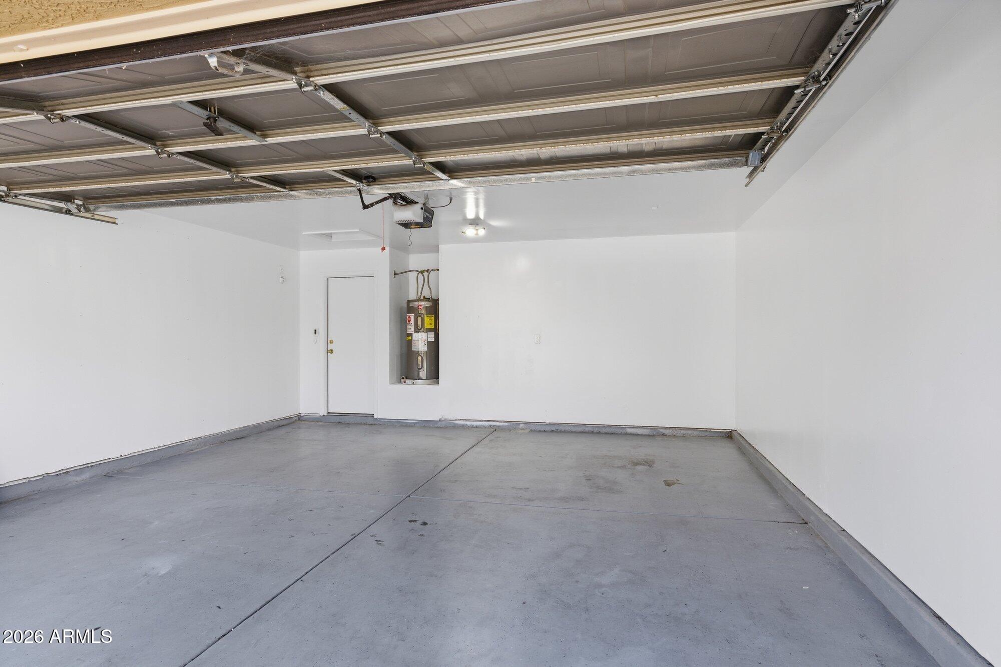 9407 W EATON Road