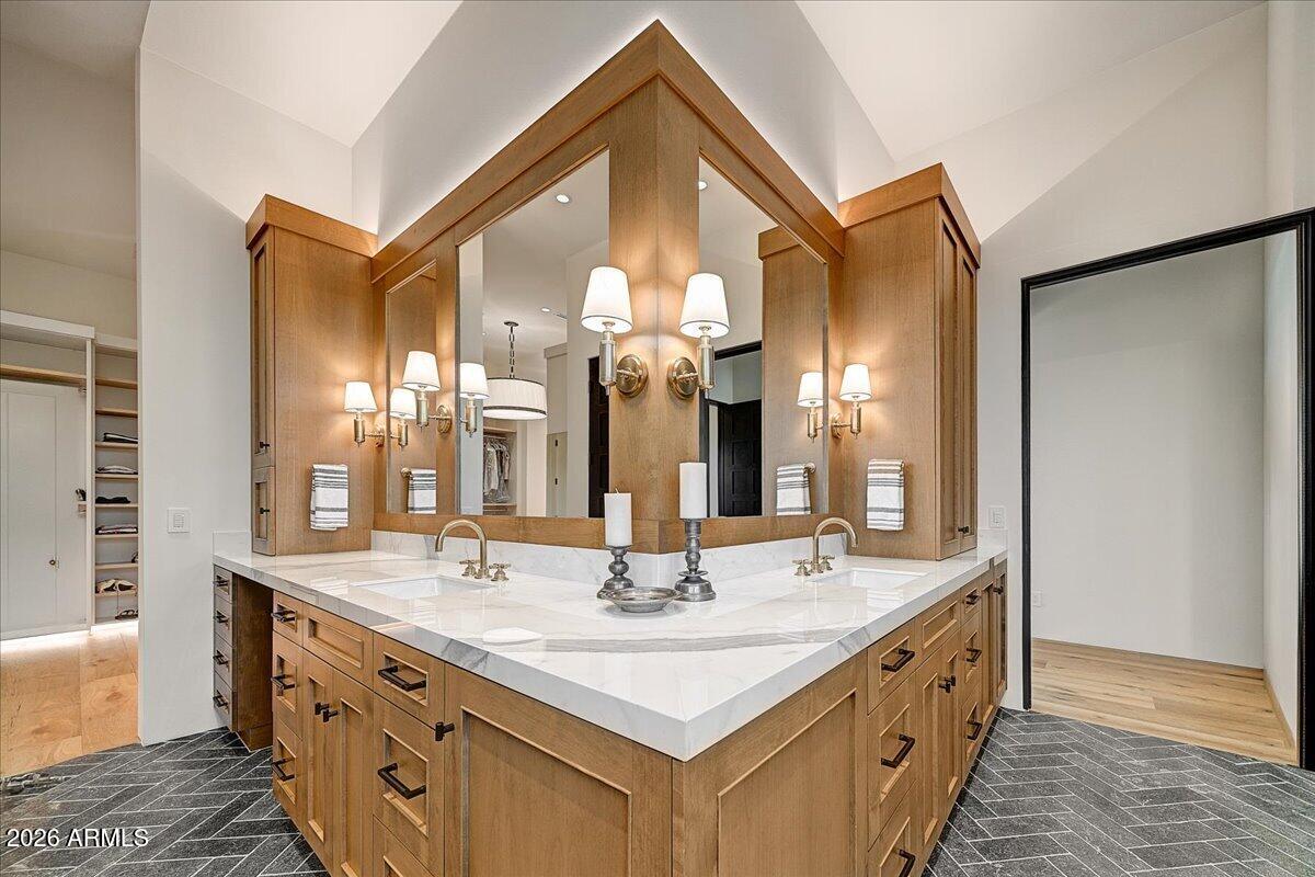 11354 E SALERO Drive