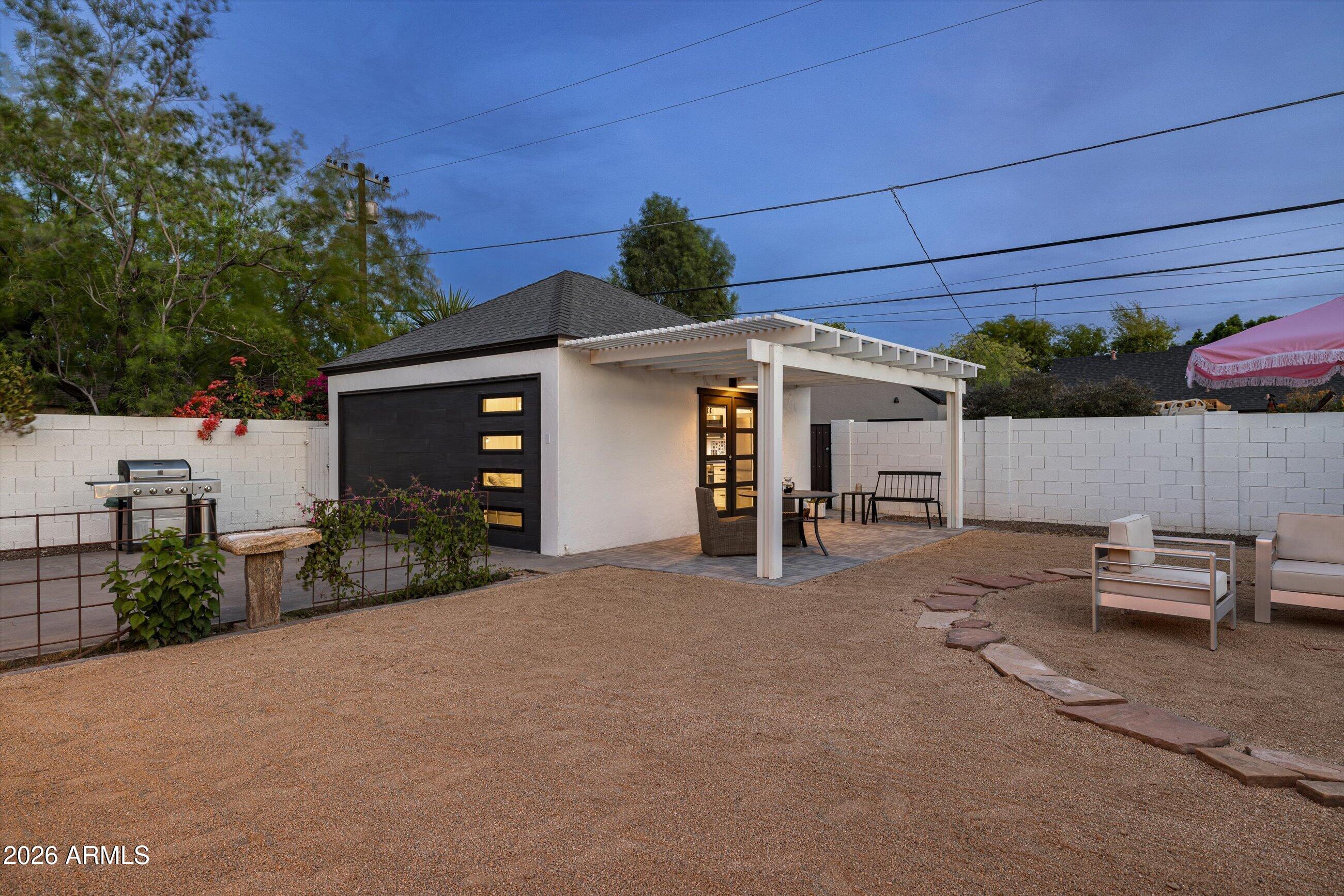 537 W VIRGINIA Avenue