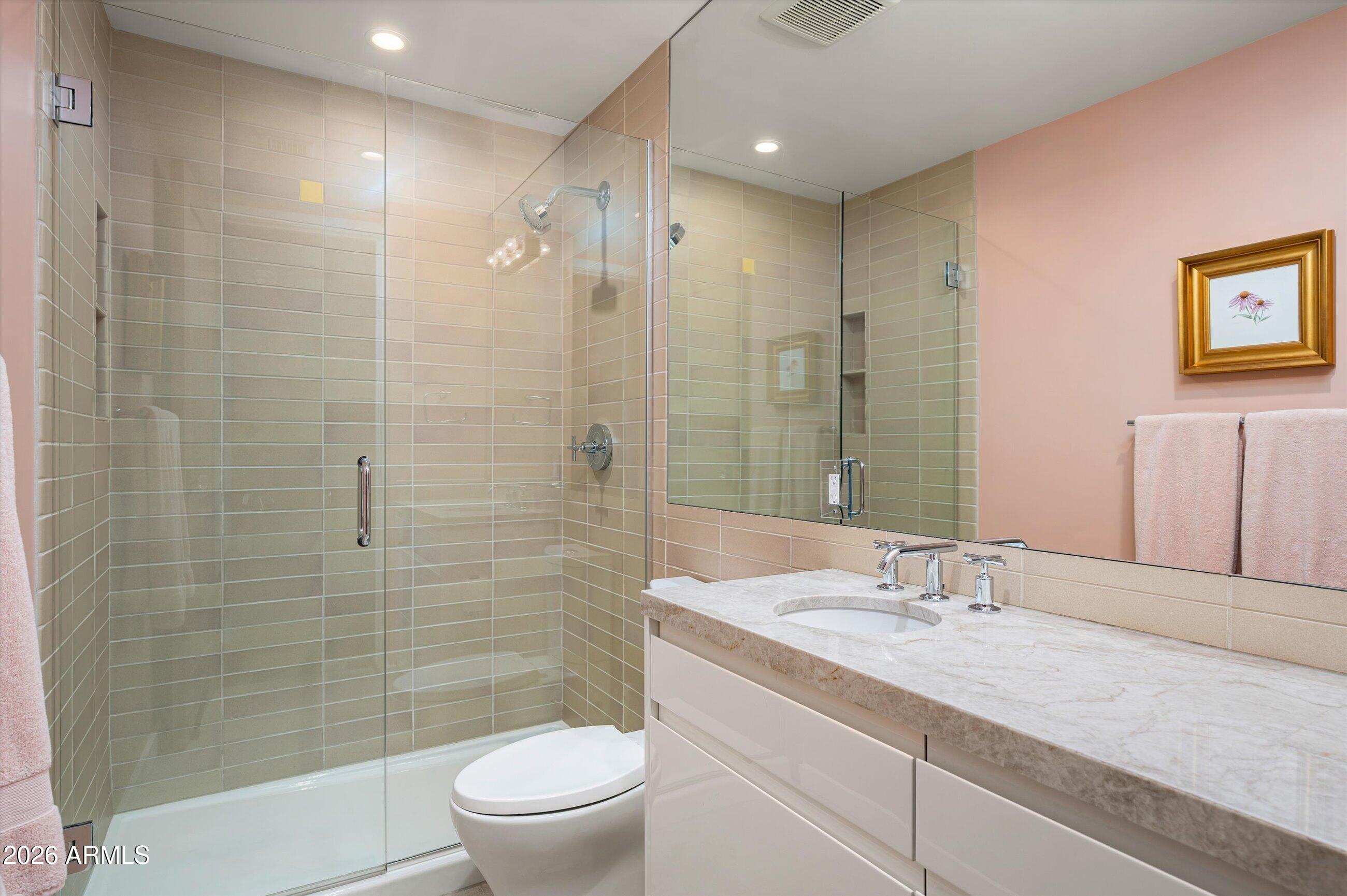 515 W ORANGEWOOD Avenue