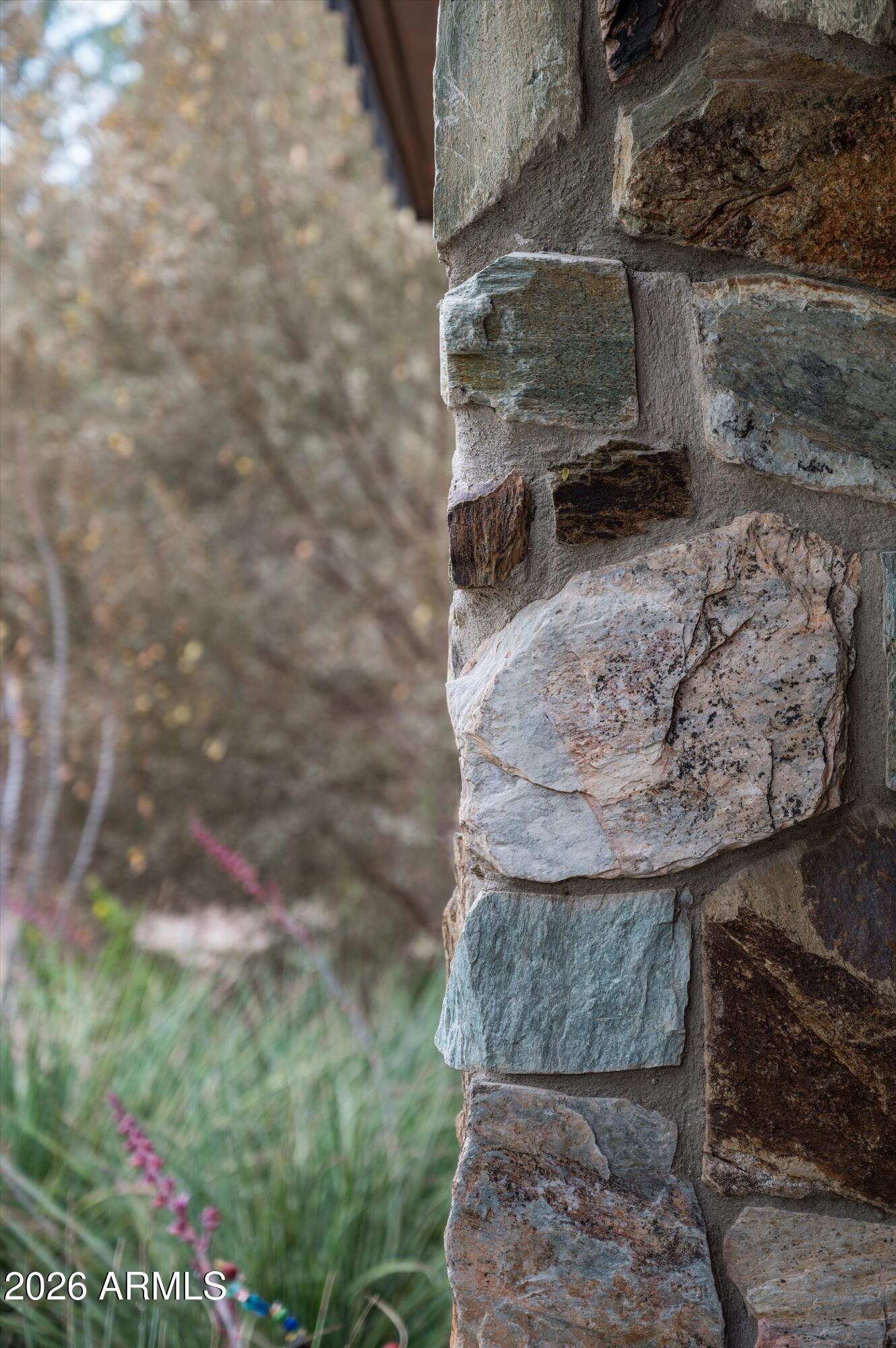 515 W ORANGEWOOD Avenue