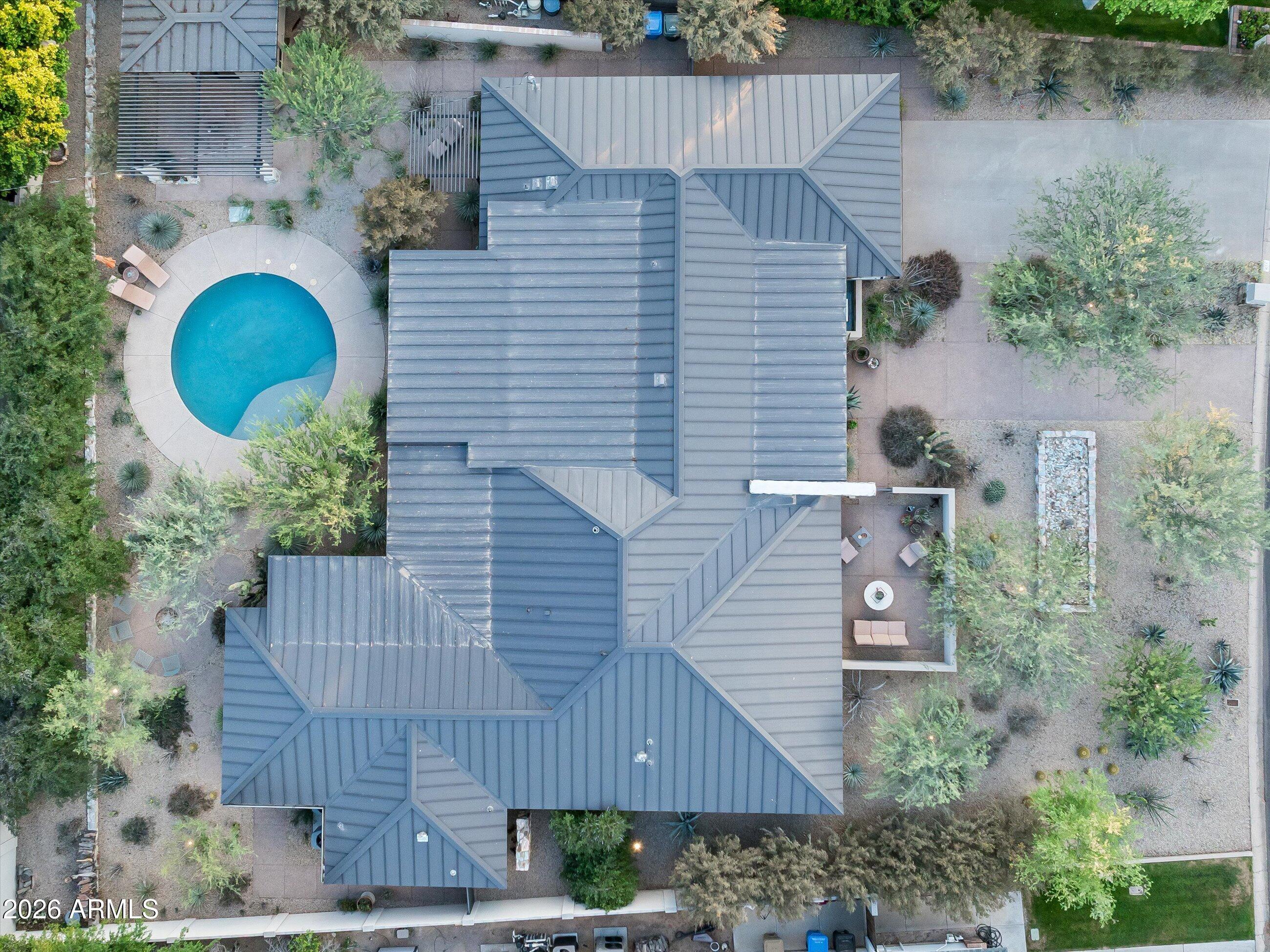 515 W ORANGEWOOD Avenue