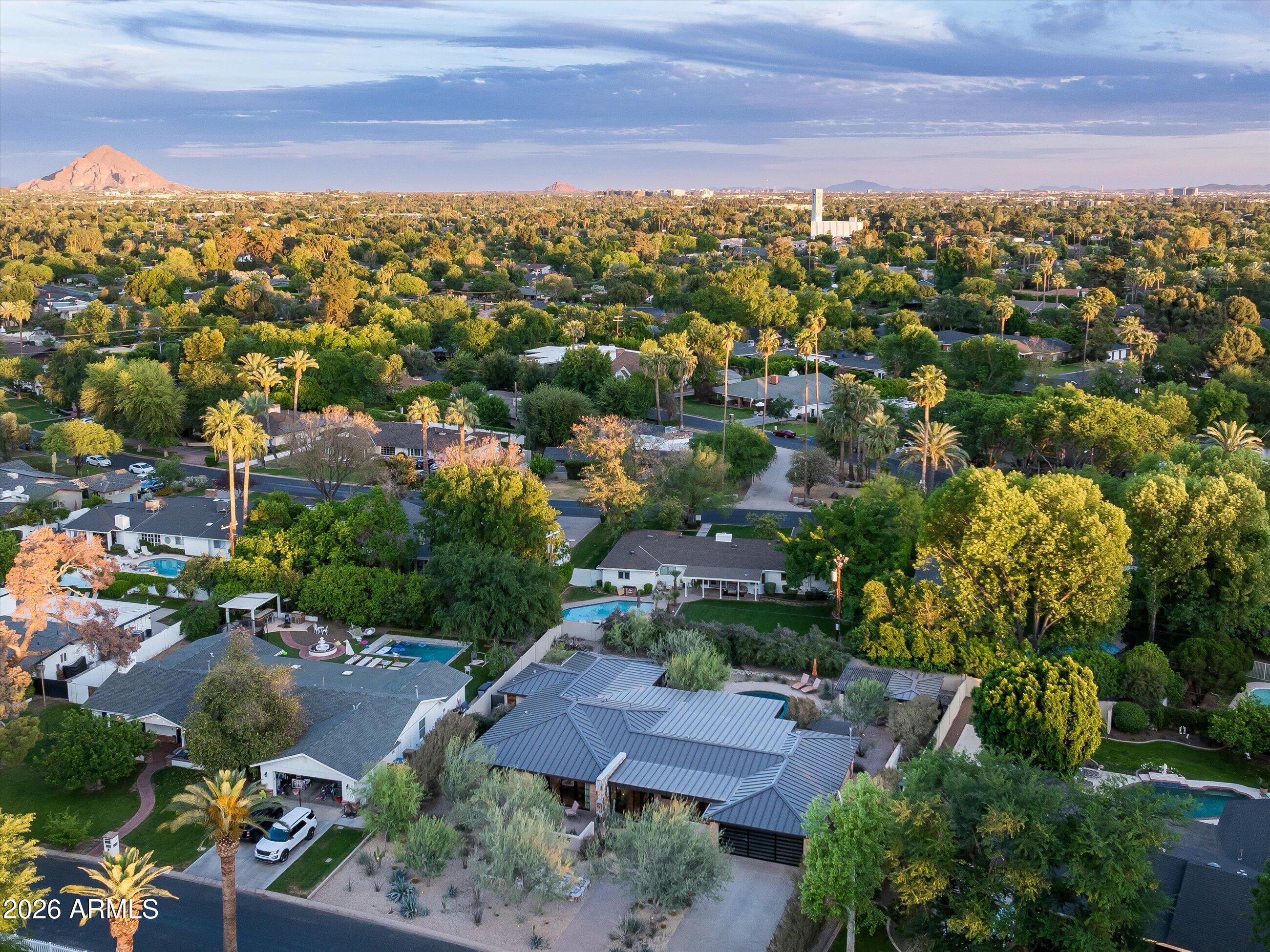 515 W ORANGEWOOD Avenue