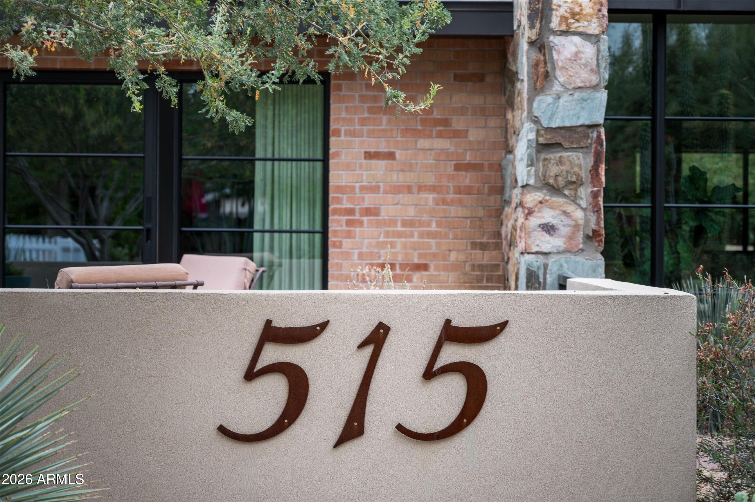 515 W ORANGEWOOD Avenue