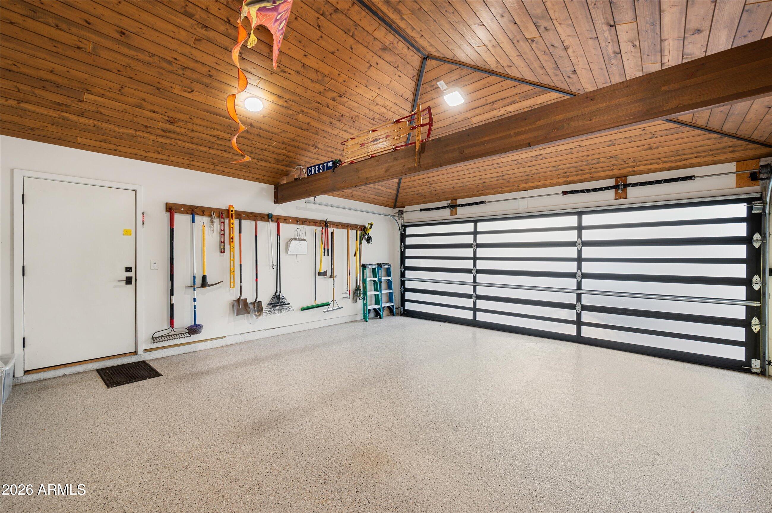 515 W ORANGEWOOD Avenue