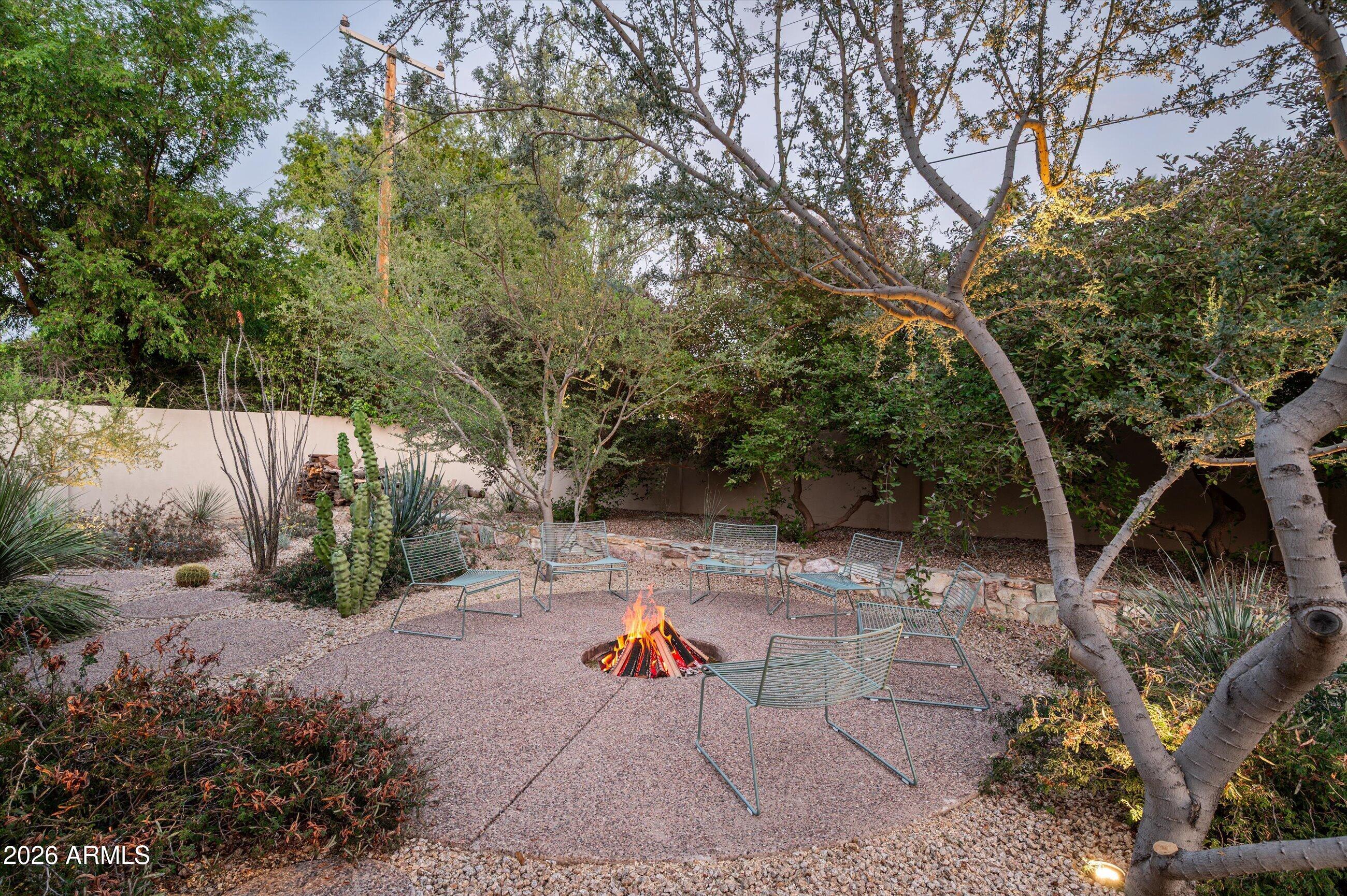 515 W ORANGEWOOD Avenue