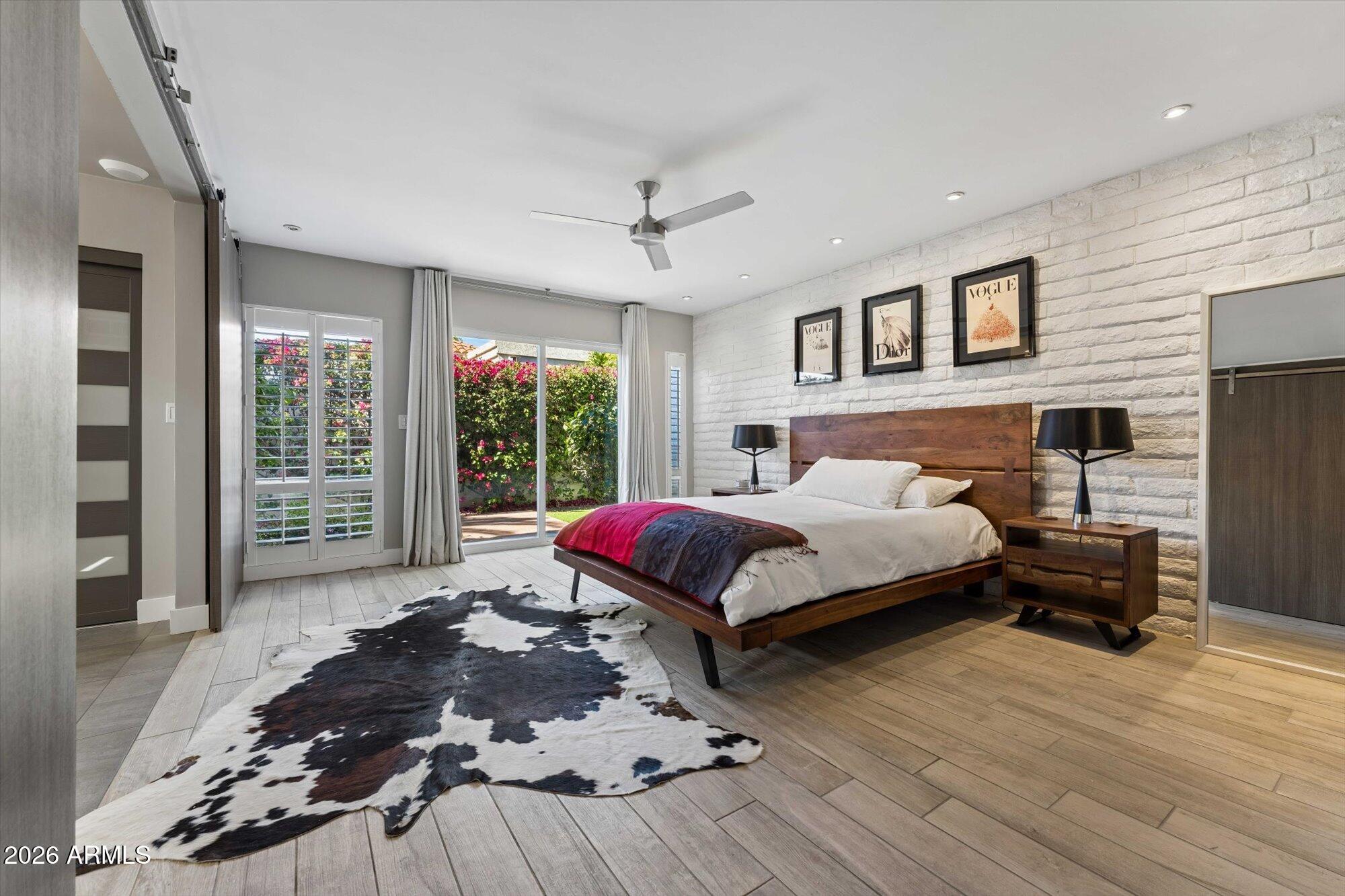 8626 E Via De La Escuela