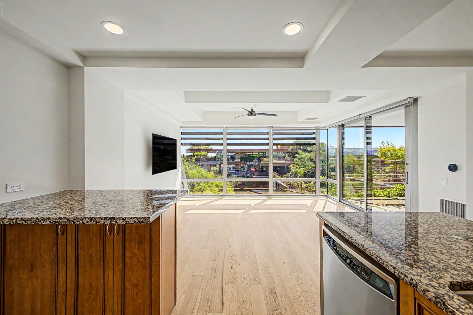 7151 E Rancho Vista Drive 6009