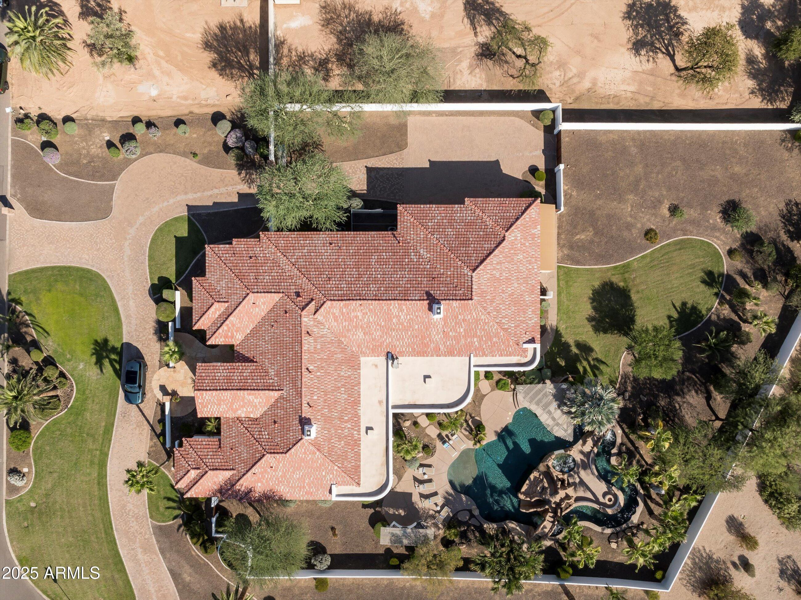 5901 E Mountain View Road