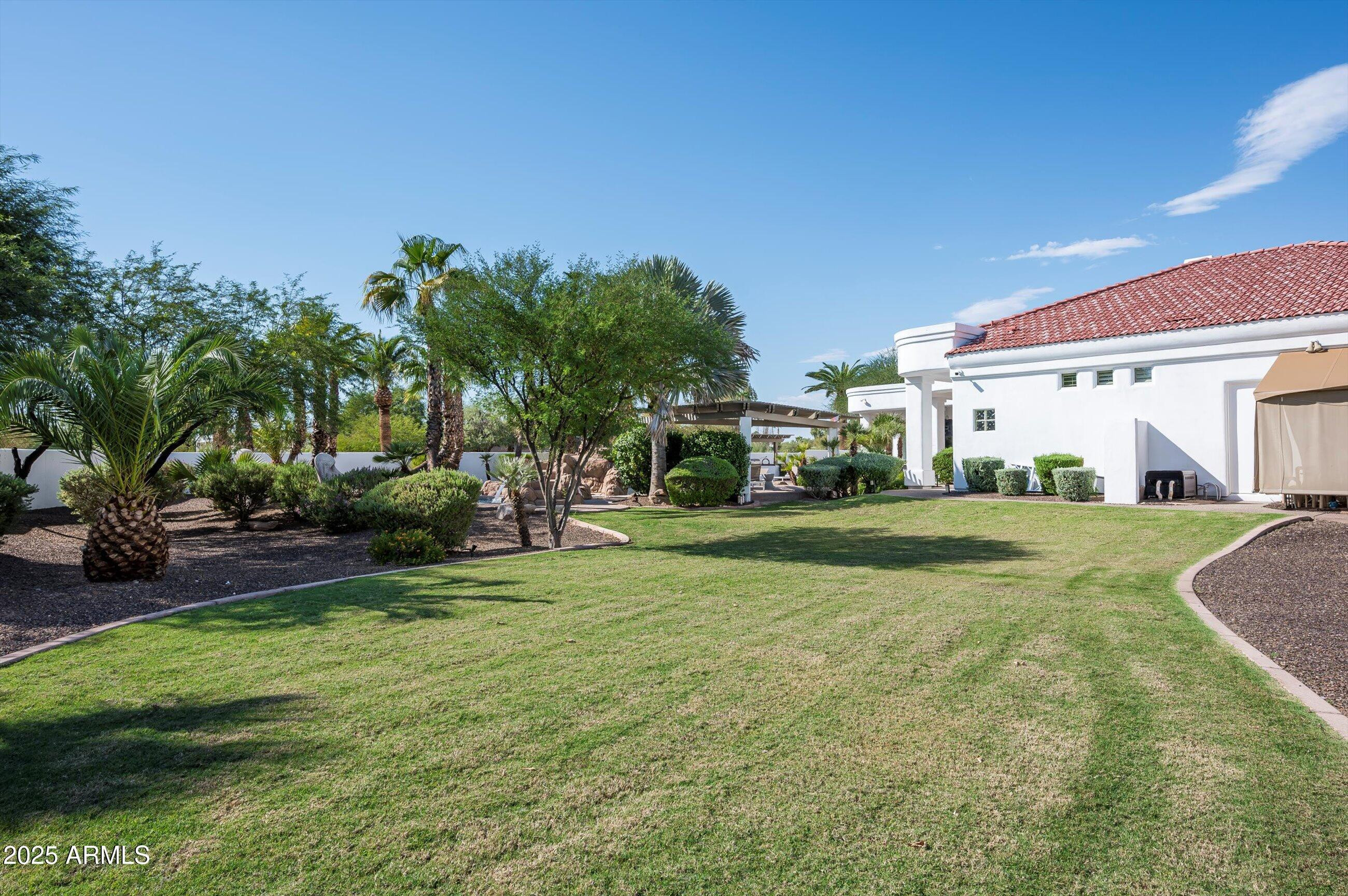 5901 E Mountain View Road