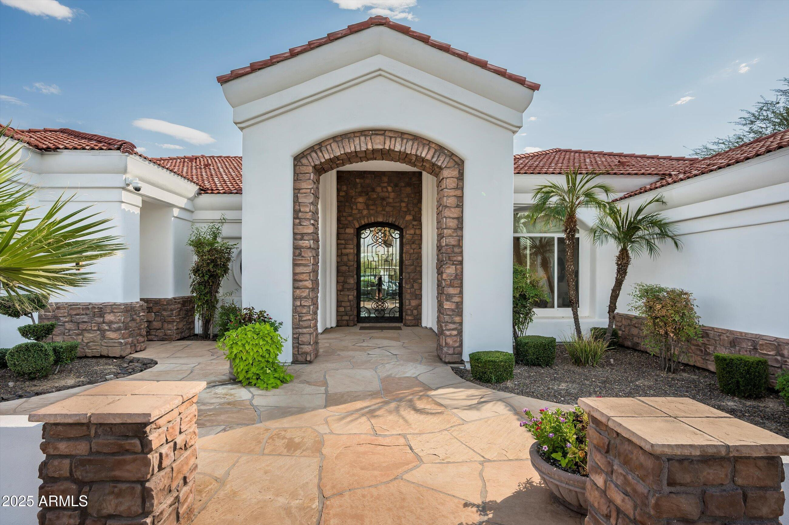 5901 E Mountain View Road