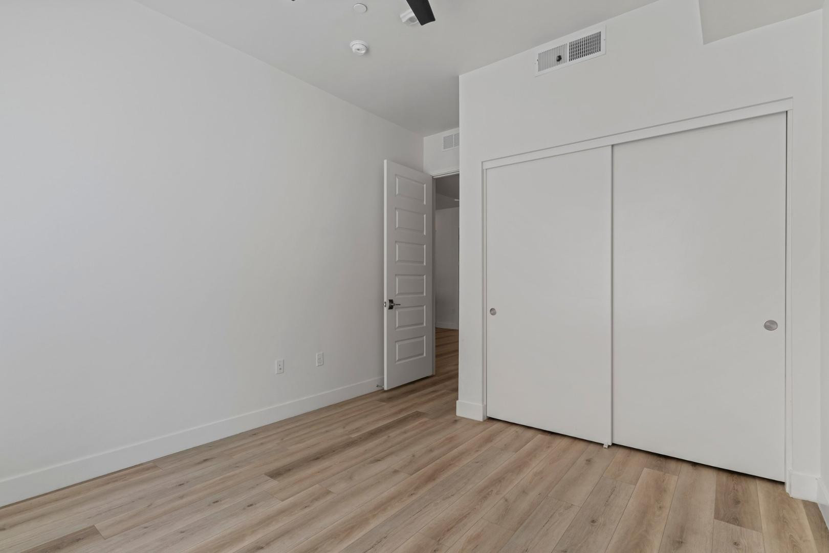 7300 E Earll Drive Unit 1018