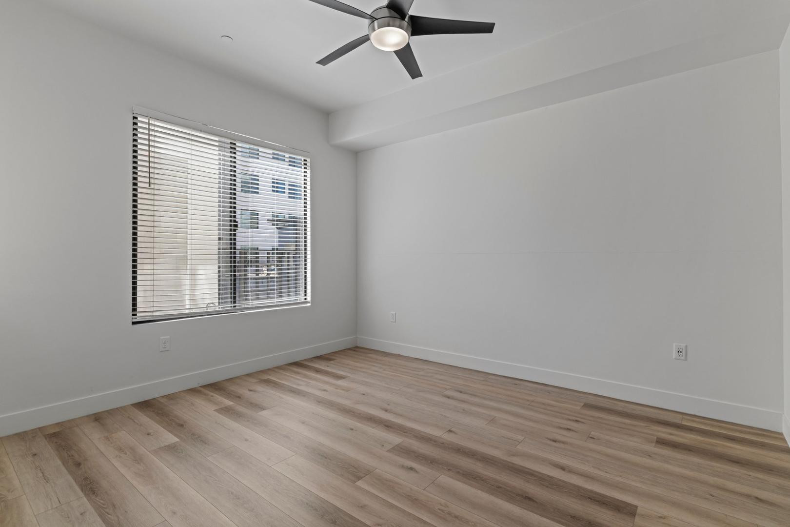 7300 E Earll Drive Unit 1018