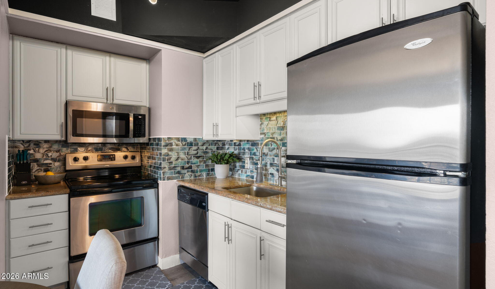 4750 N CENTRAL Avenue 11R-S