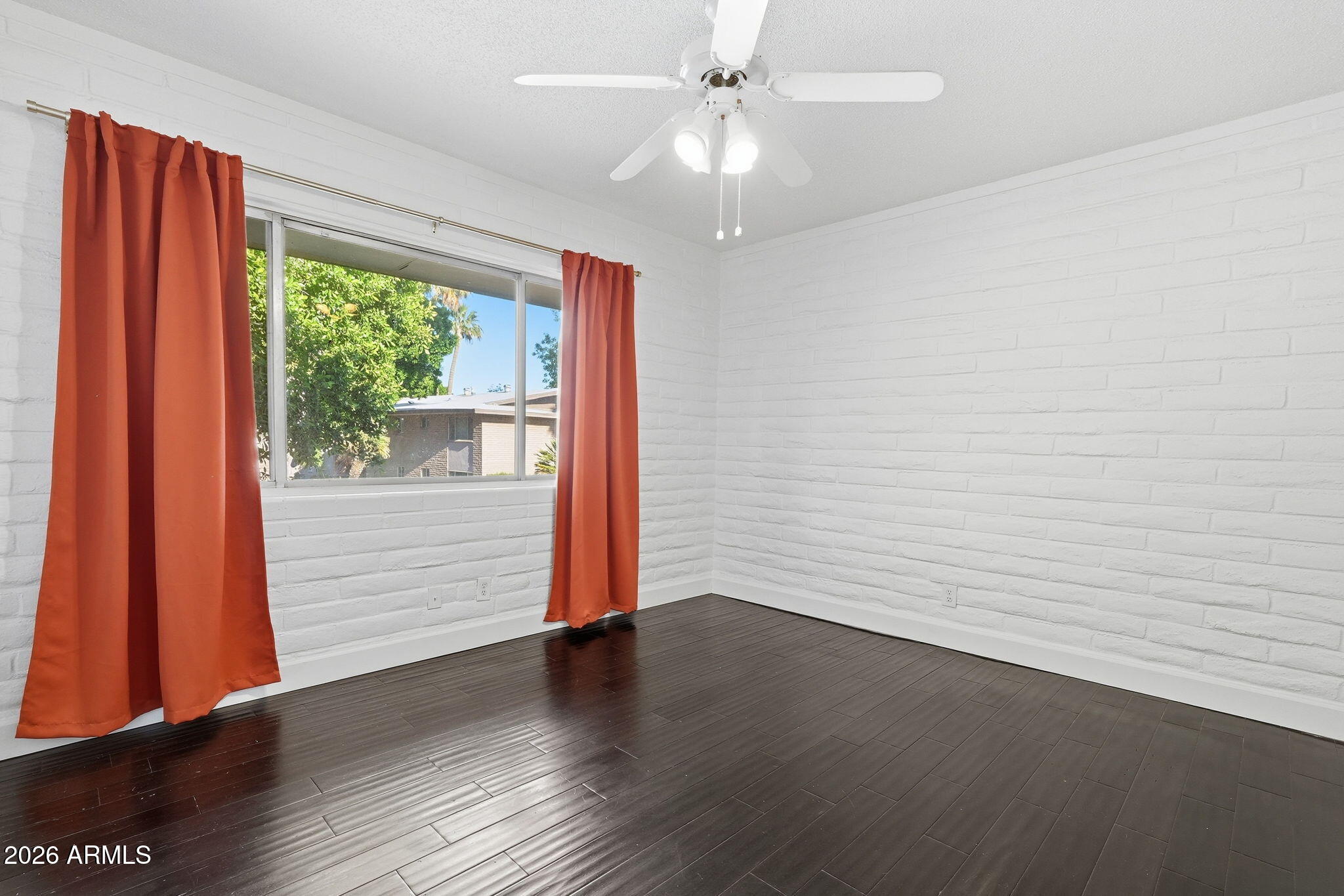 1901 E Missouri Avenue 204