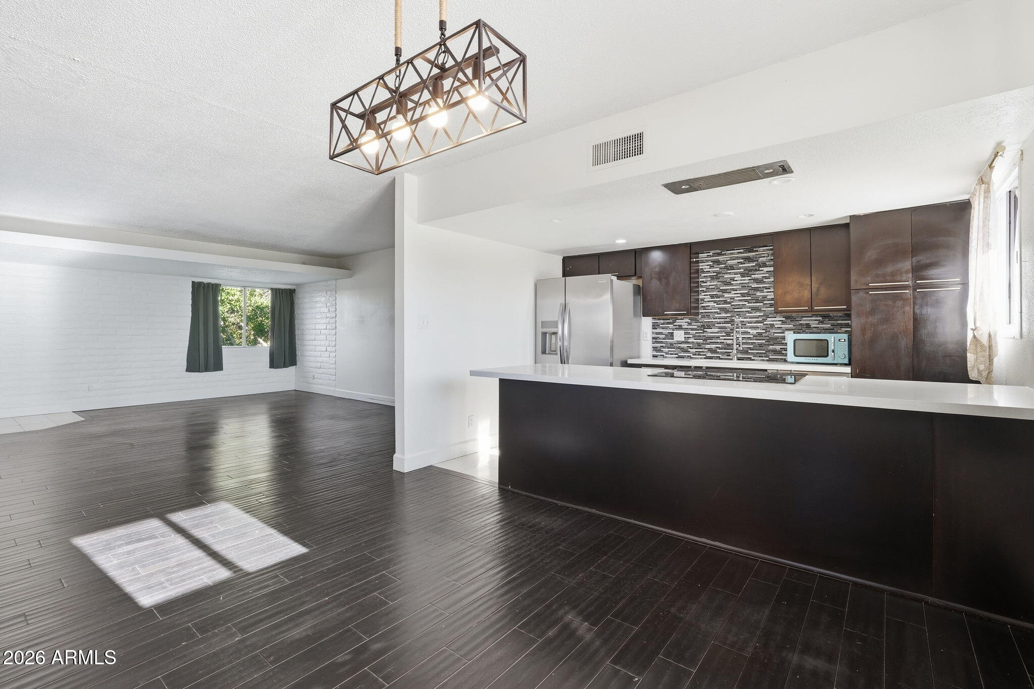 1901 E Missouri Avenue 204