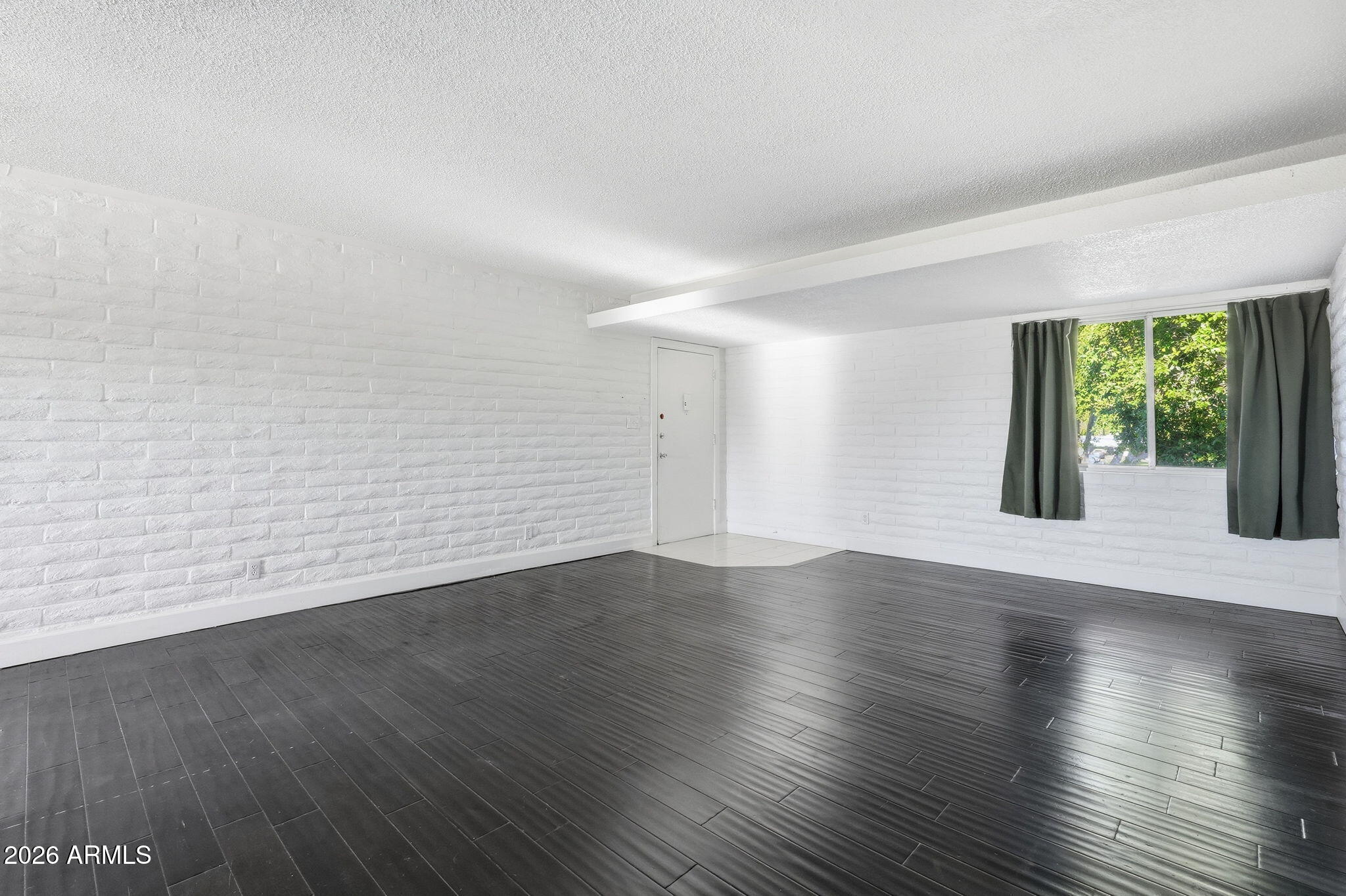 1901 E Missouri Avenue 204