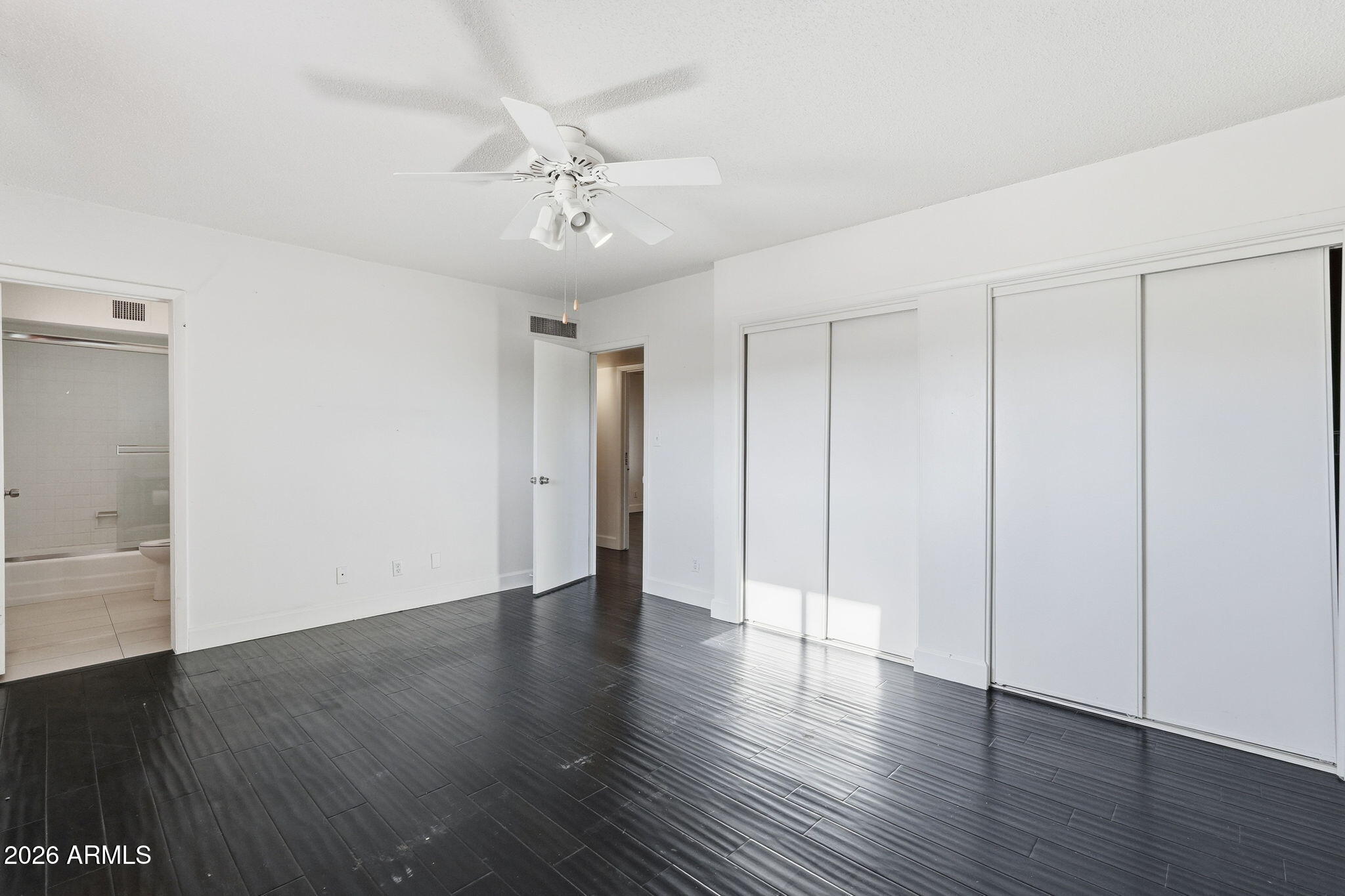 1901 E Missouri Avenue 204