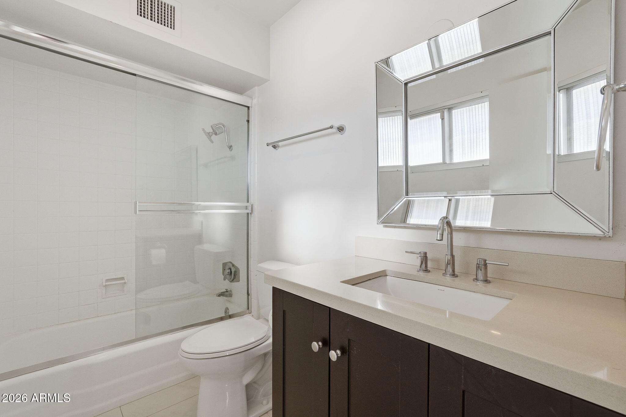 1901 E Missouri Avenue 204