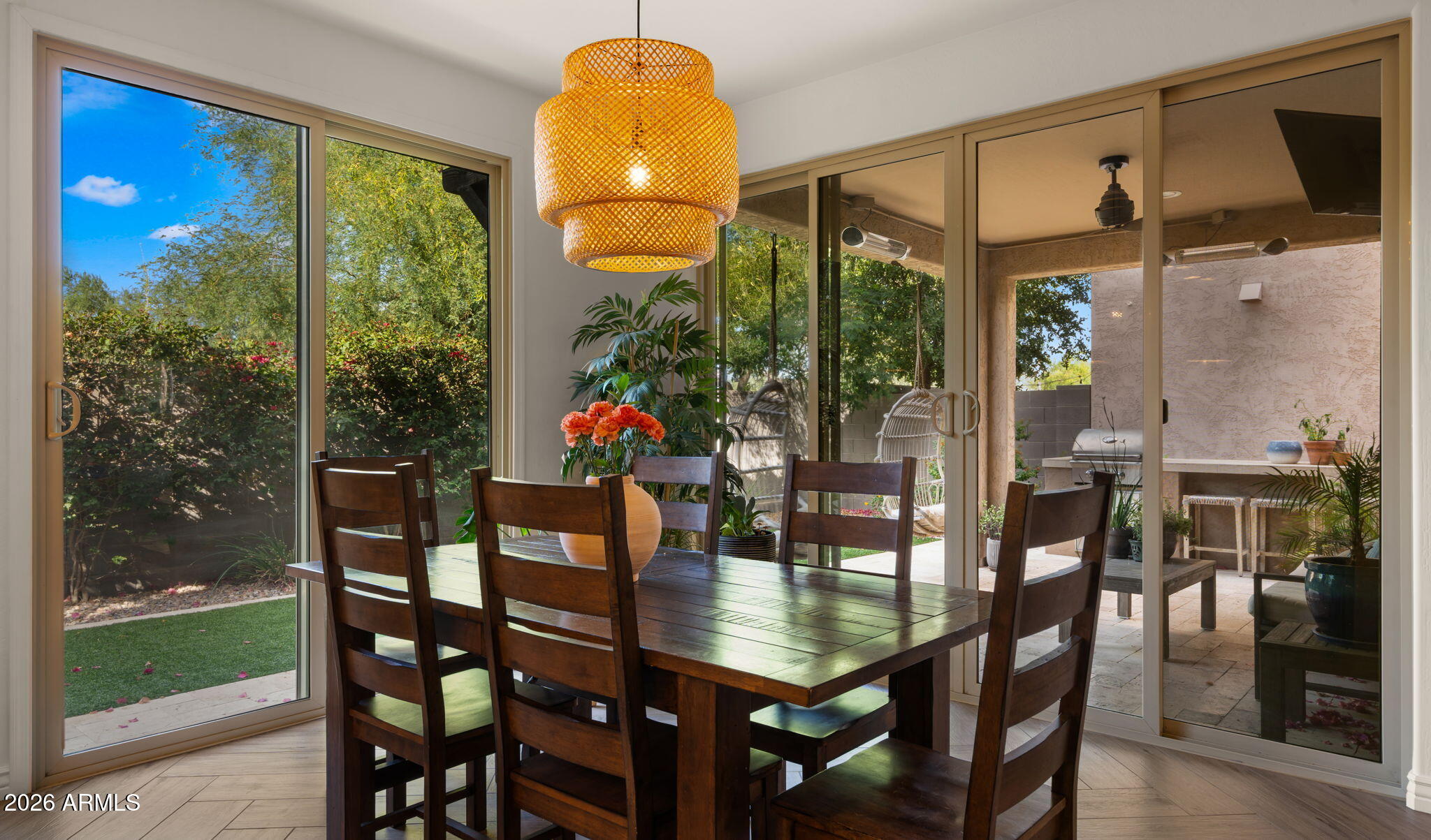 4724 E PARKSIDE Lane