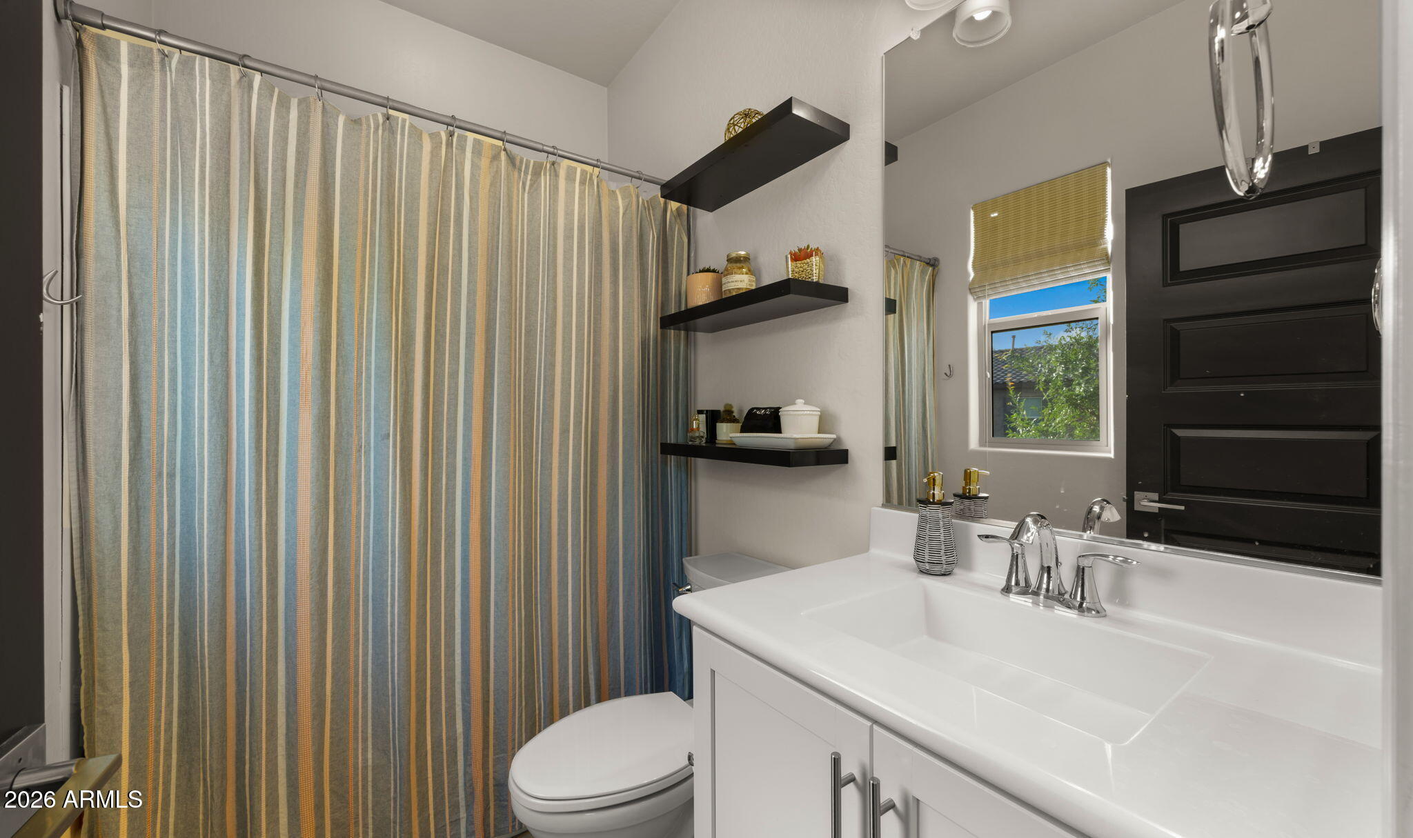 4724 E PARKSIDE Lane