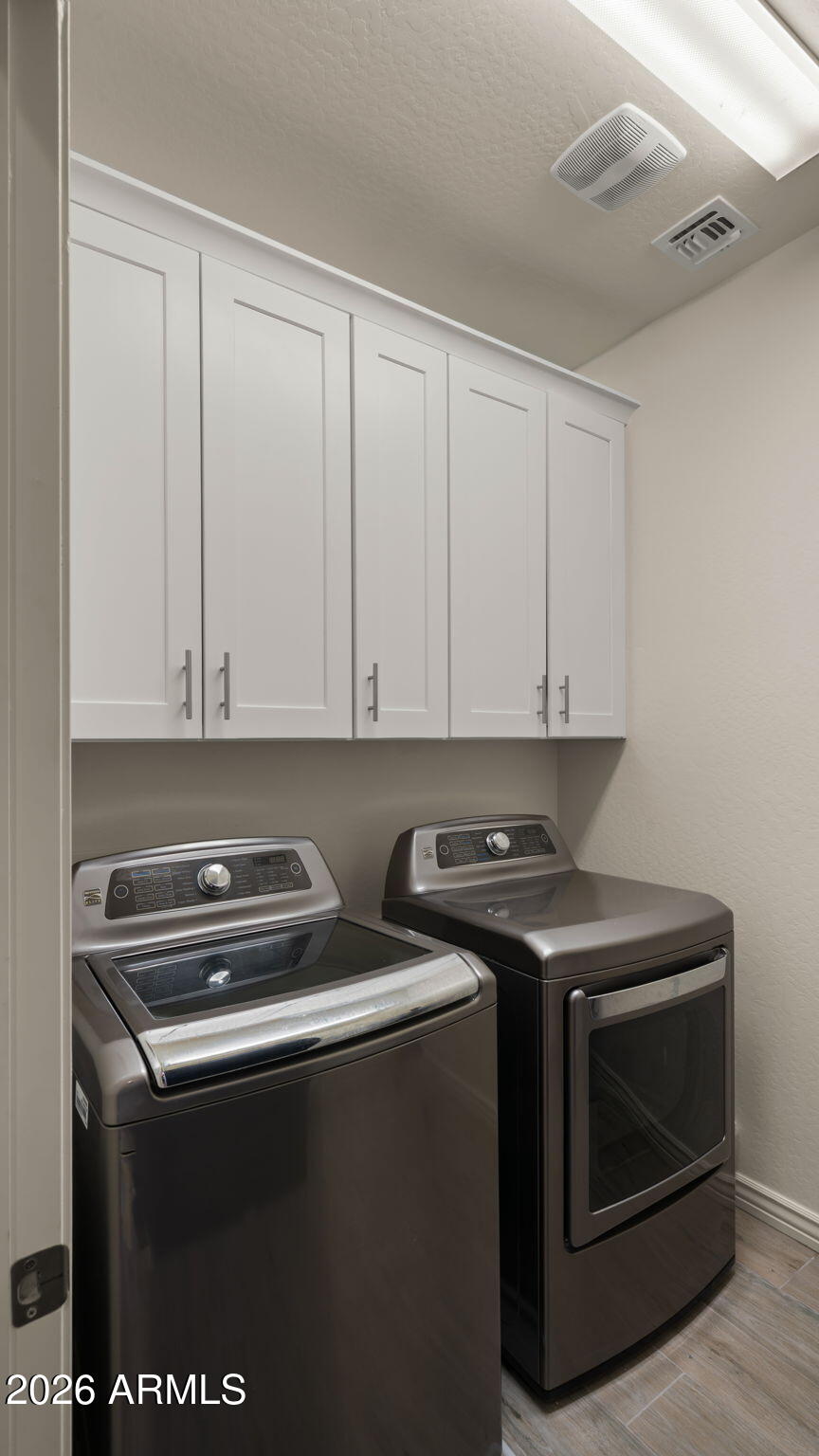 4724 E PARKSIDE Lane