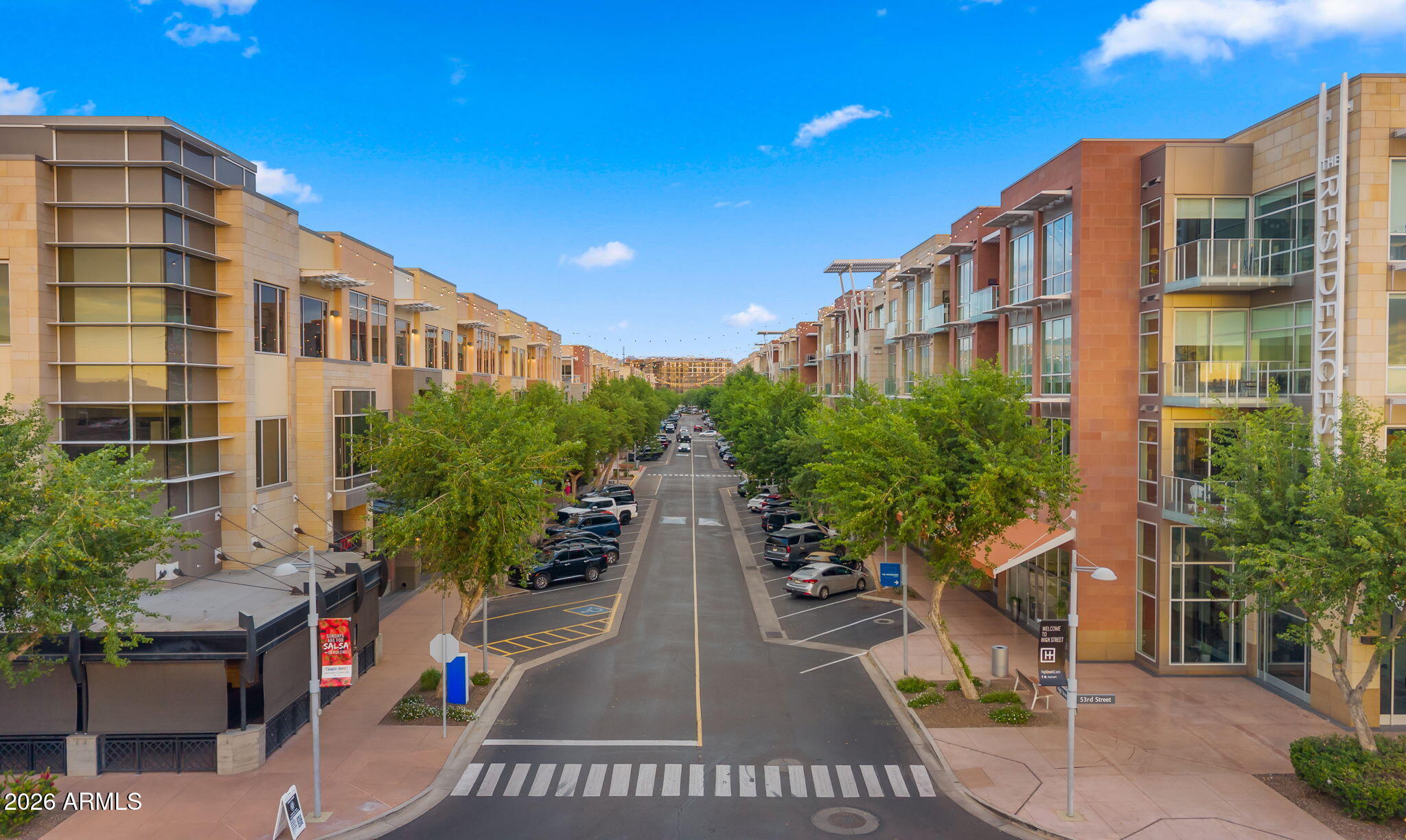 4724 E PARKSIDE Lane