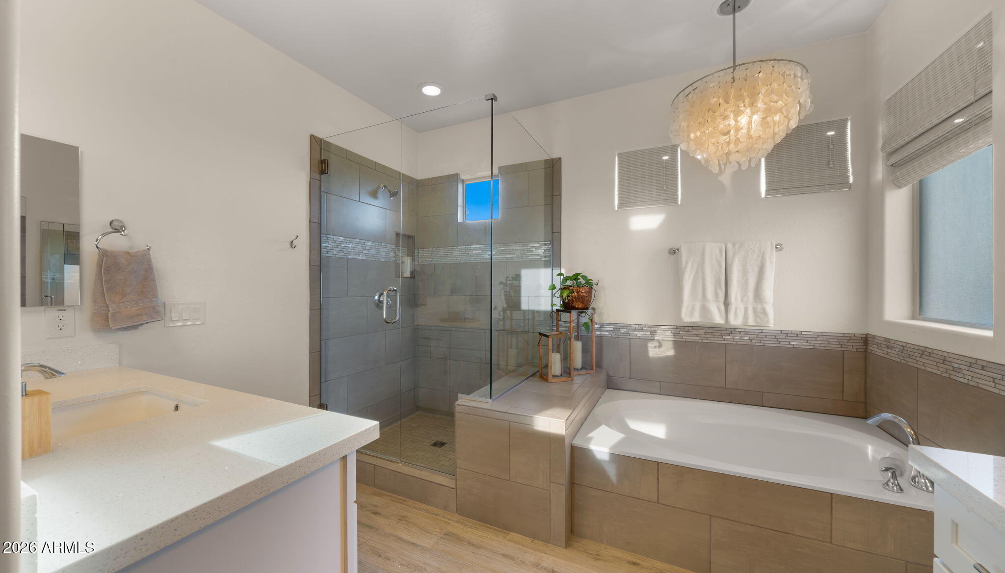 4724 E PARKSIDE Lane