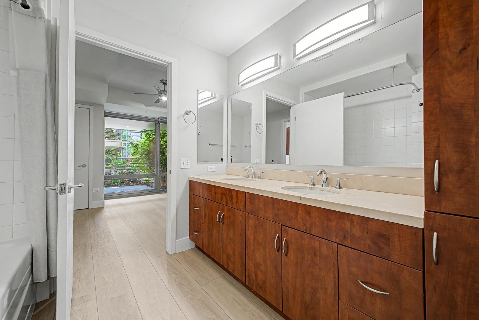 7147 E Rancho Vista Drive 4009