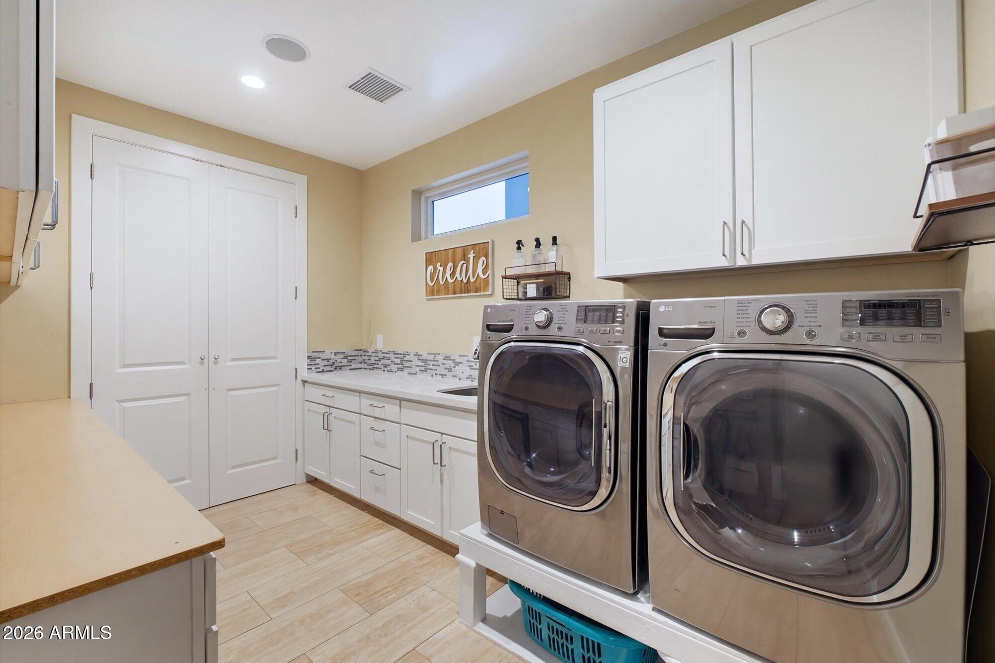8236 E HERMOSA VISTA Drive