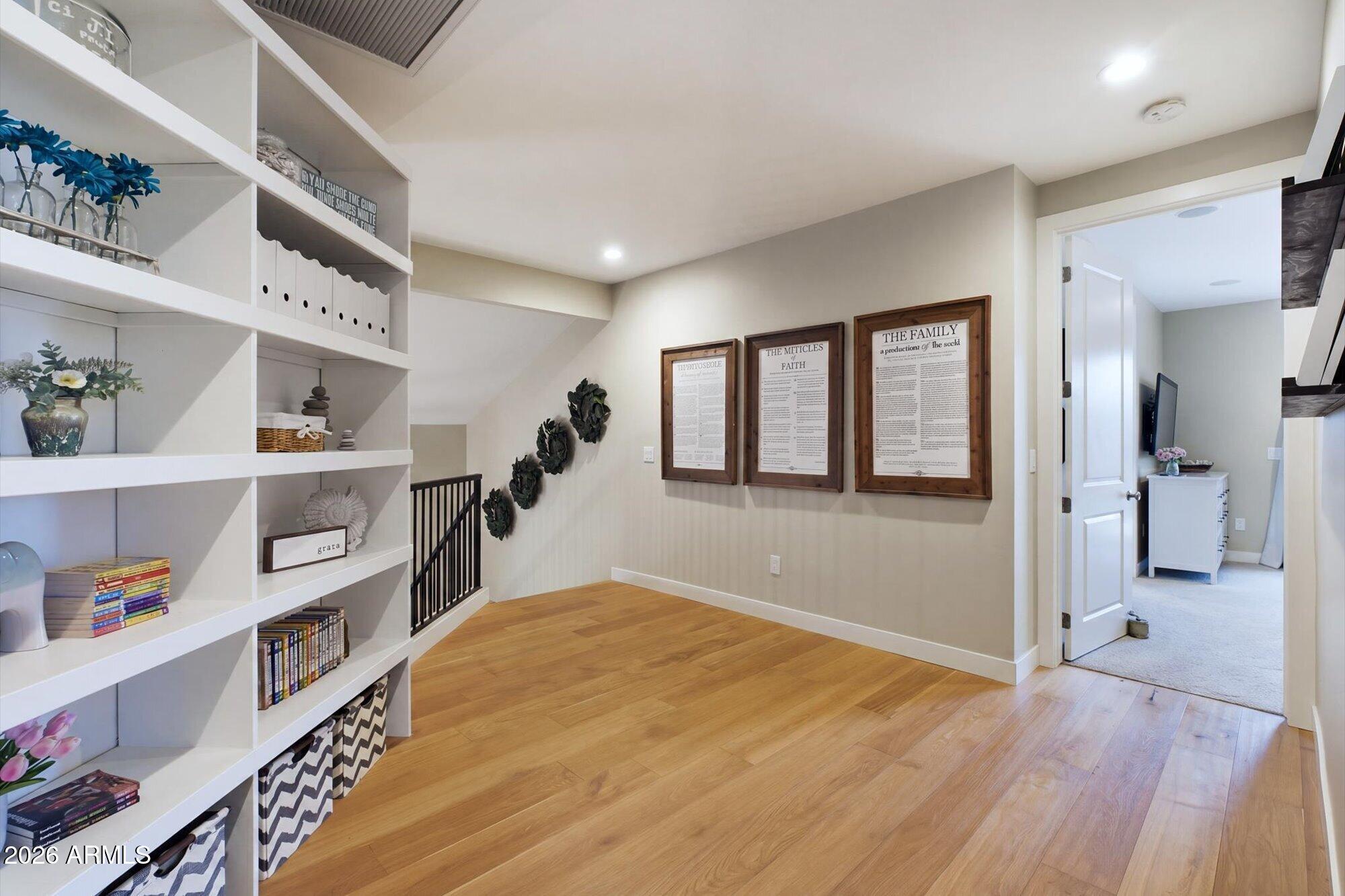8236 E HERMOSA VISTA Drive