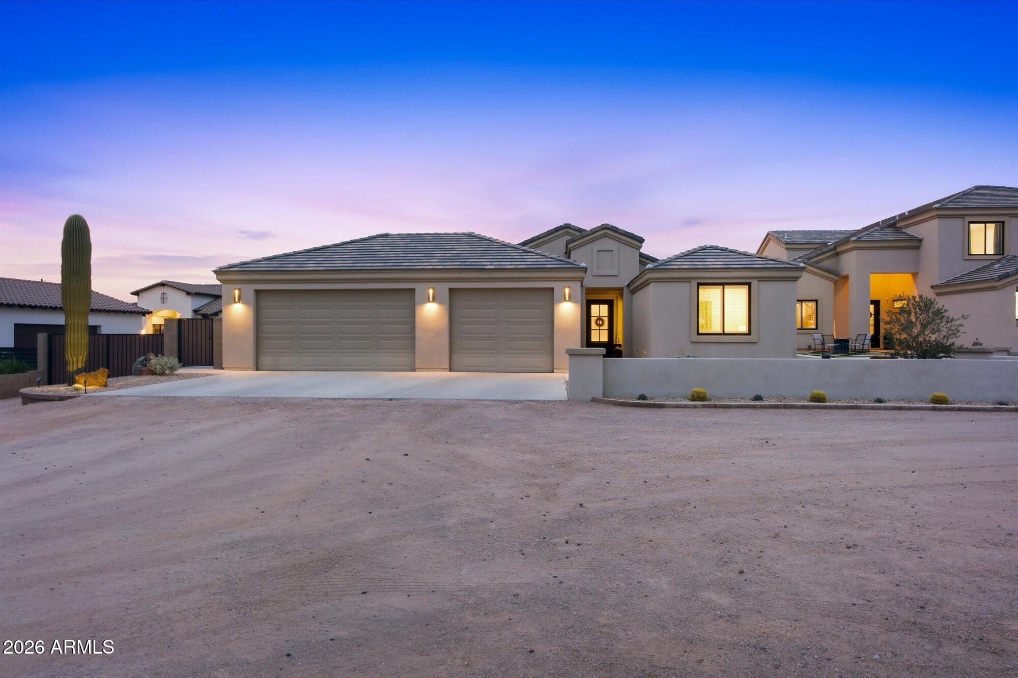8236 E HERMOSA VISTA Drive