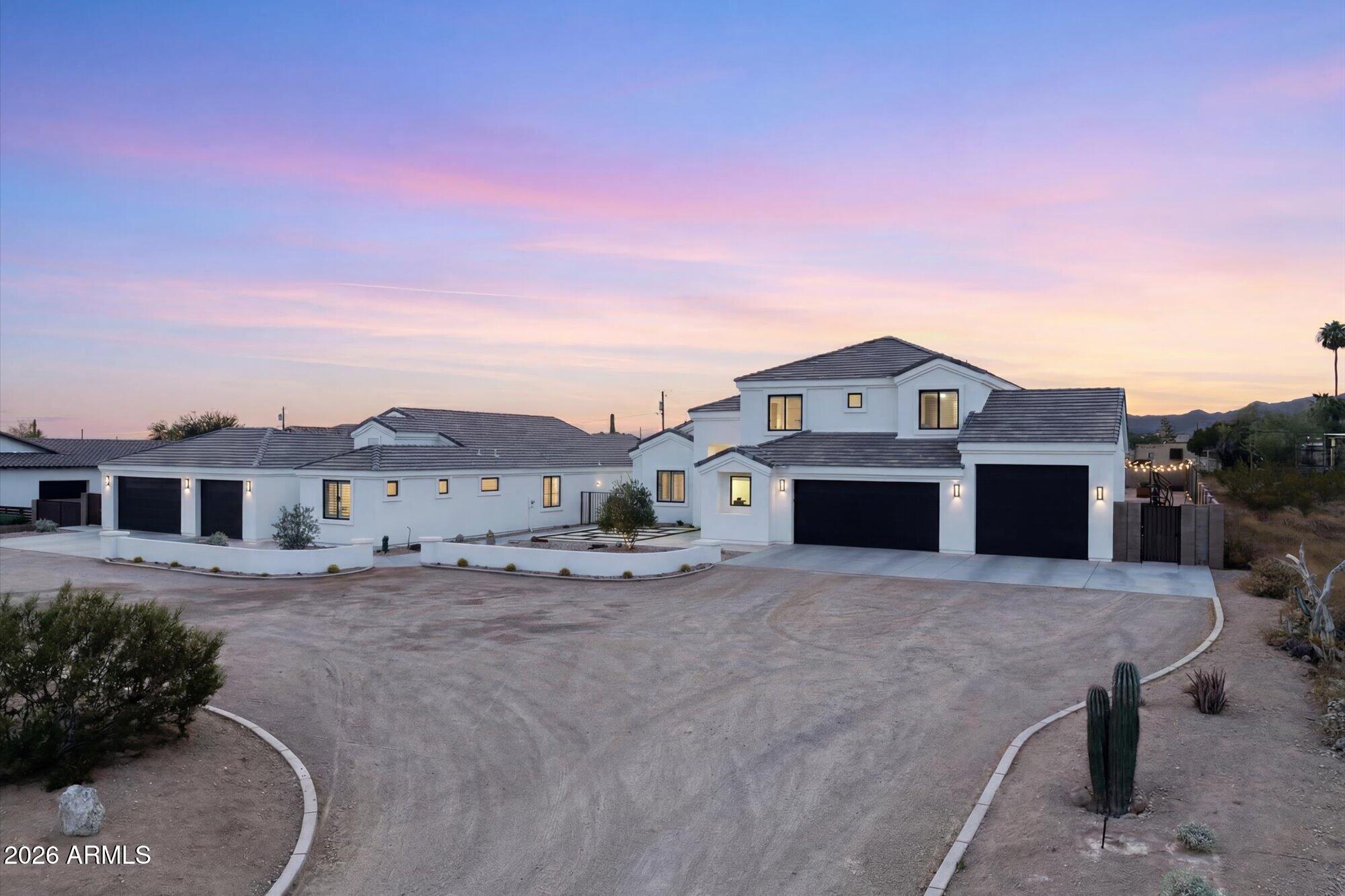8236 E HERMOSA VISTA Drive