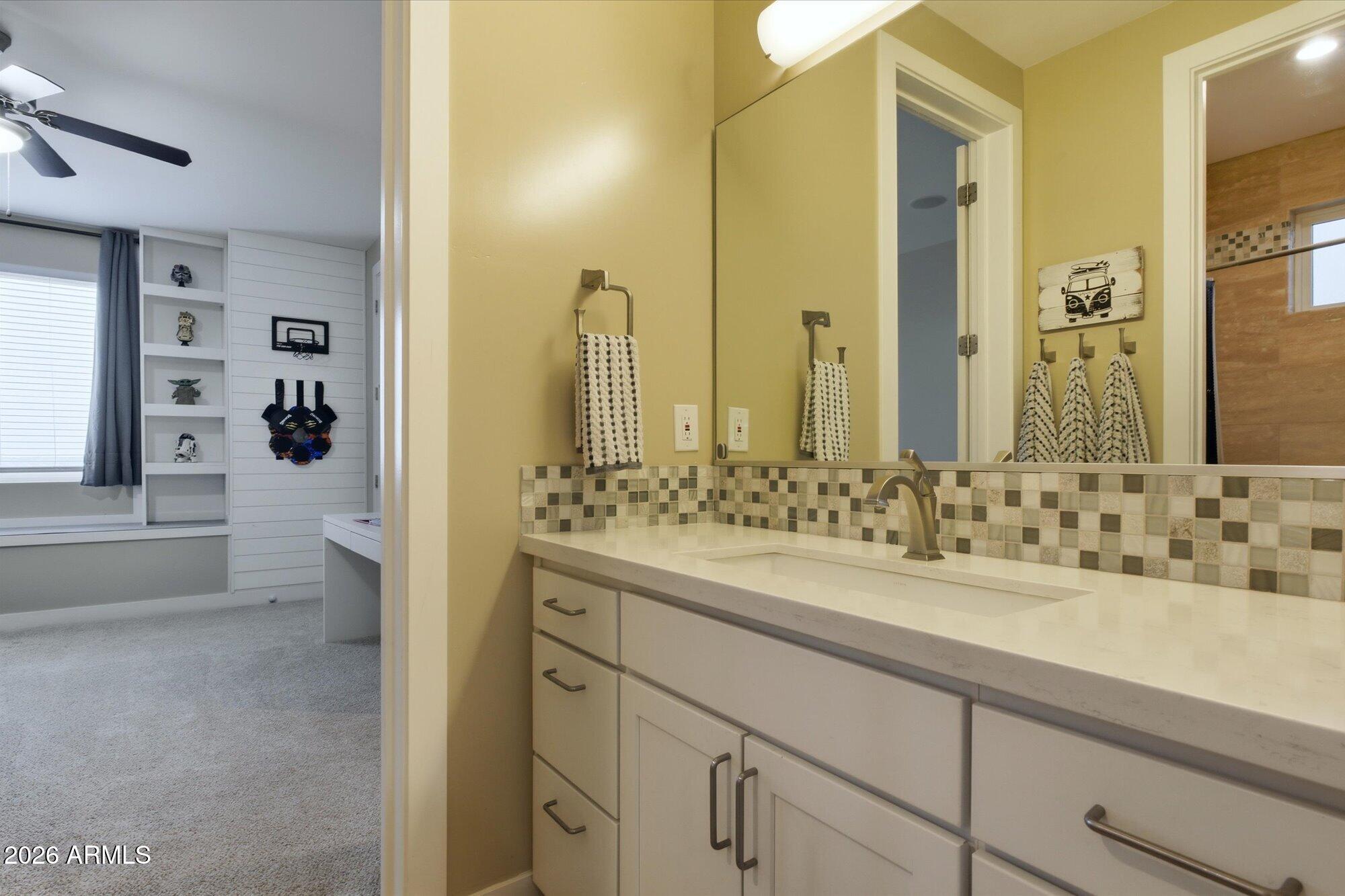 8236 E HERMOSA VISTA Drive