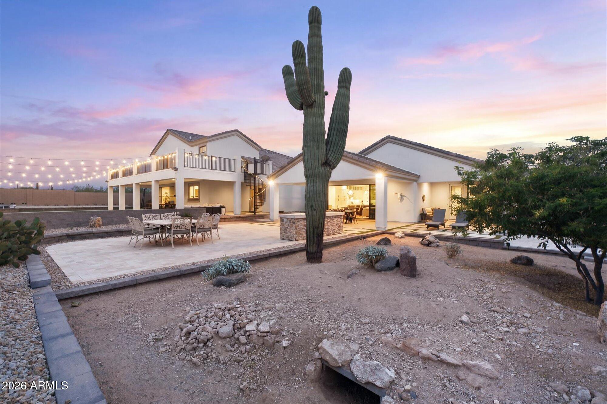 8236 E HERMOSA VISTA Drive