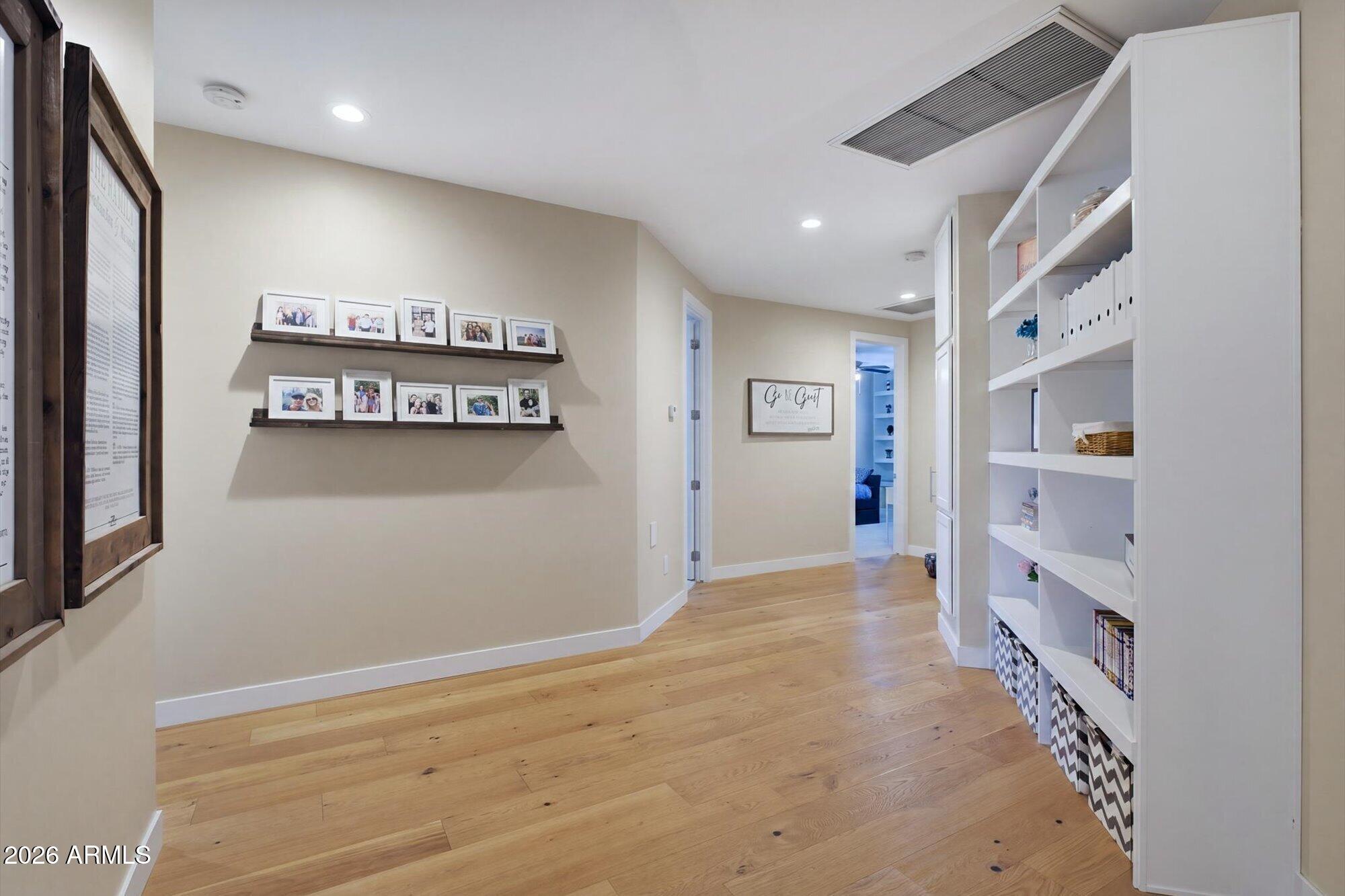 8236 E HERMOSA VISTA Drive