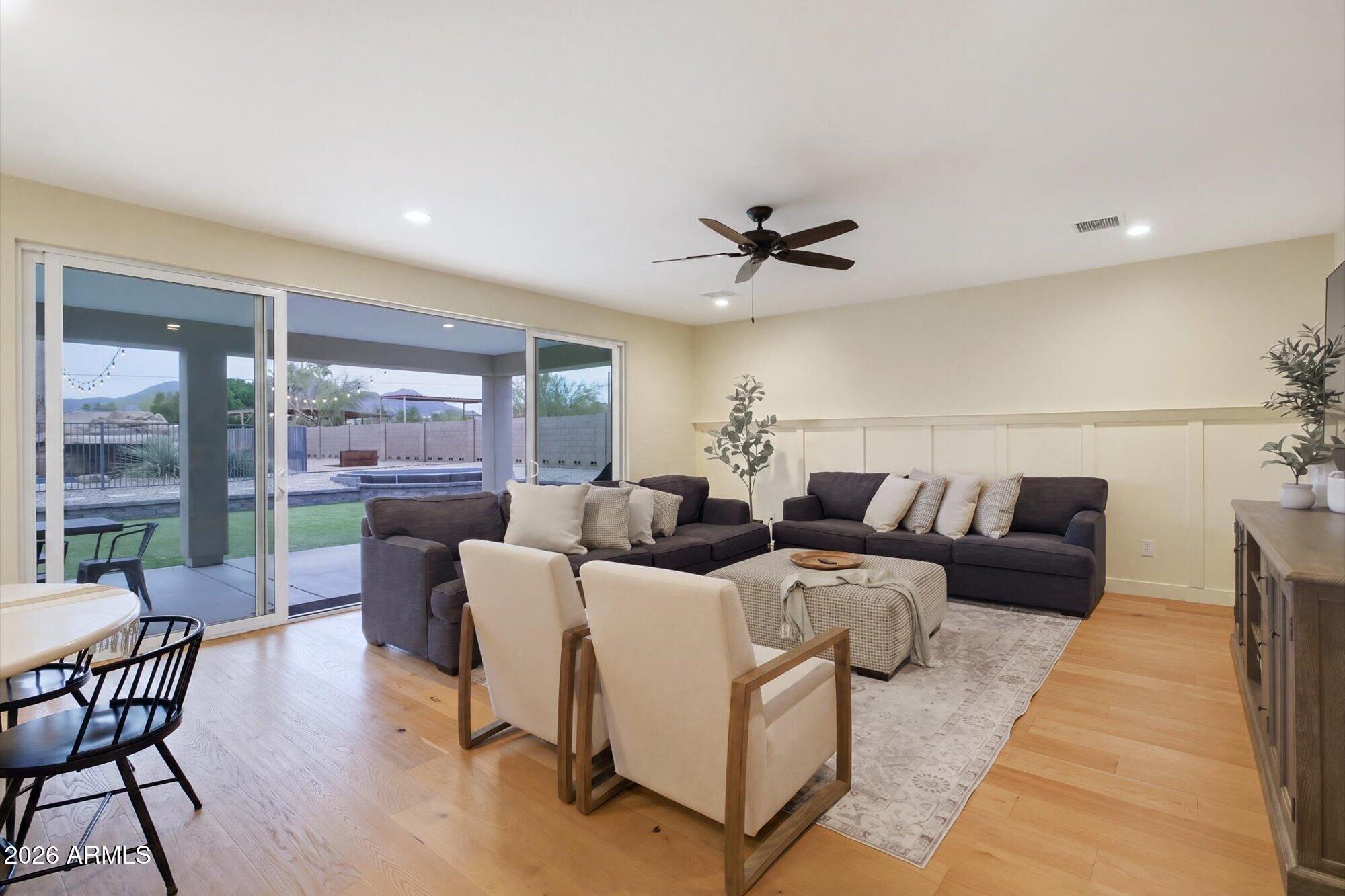8236 E HERMOSA VISTA Drive