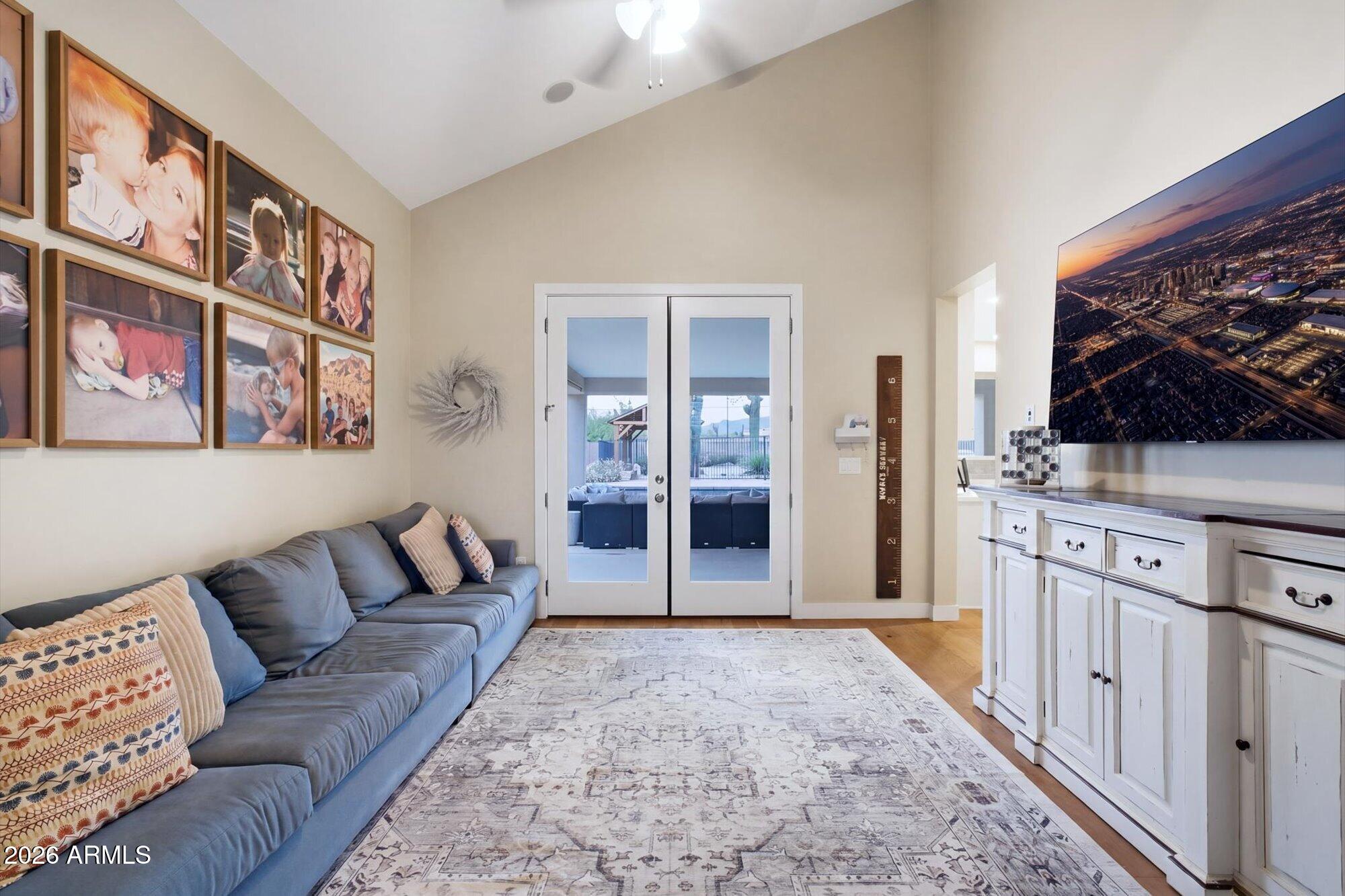 8236 E HERMOSA VISTA Drive