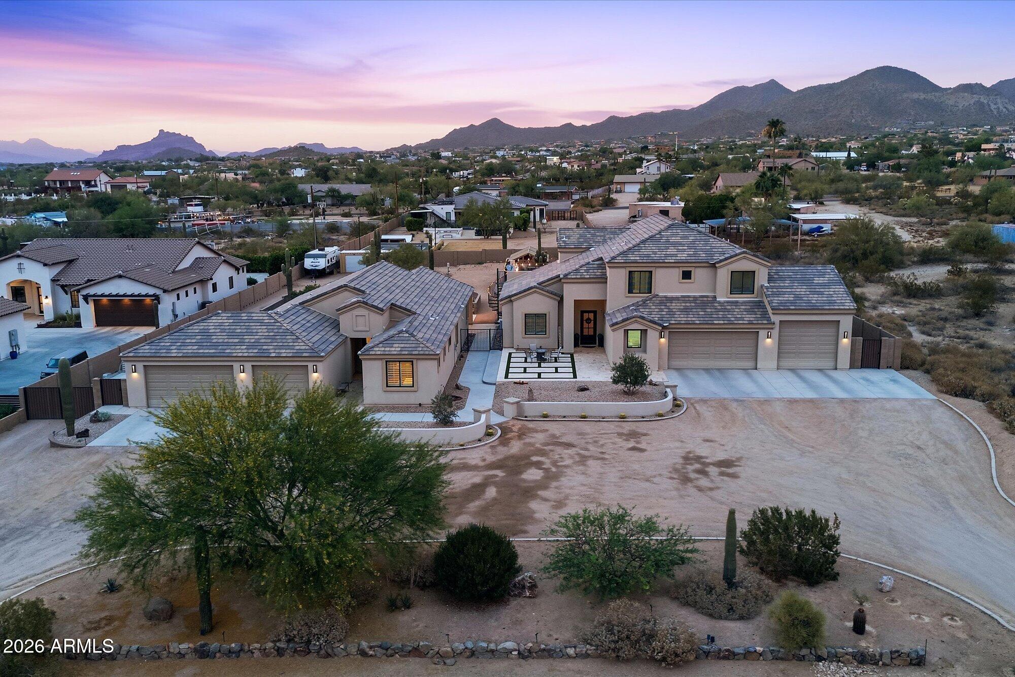 8236 E HERMOSA VISTA Drive