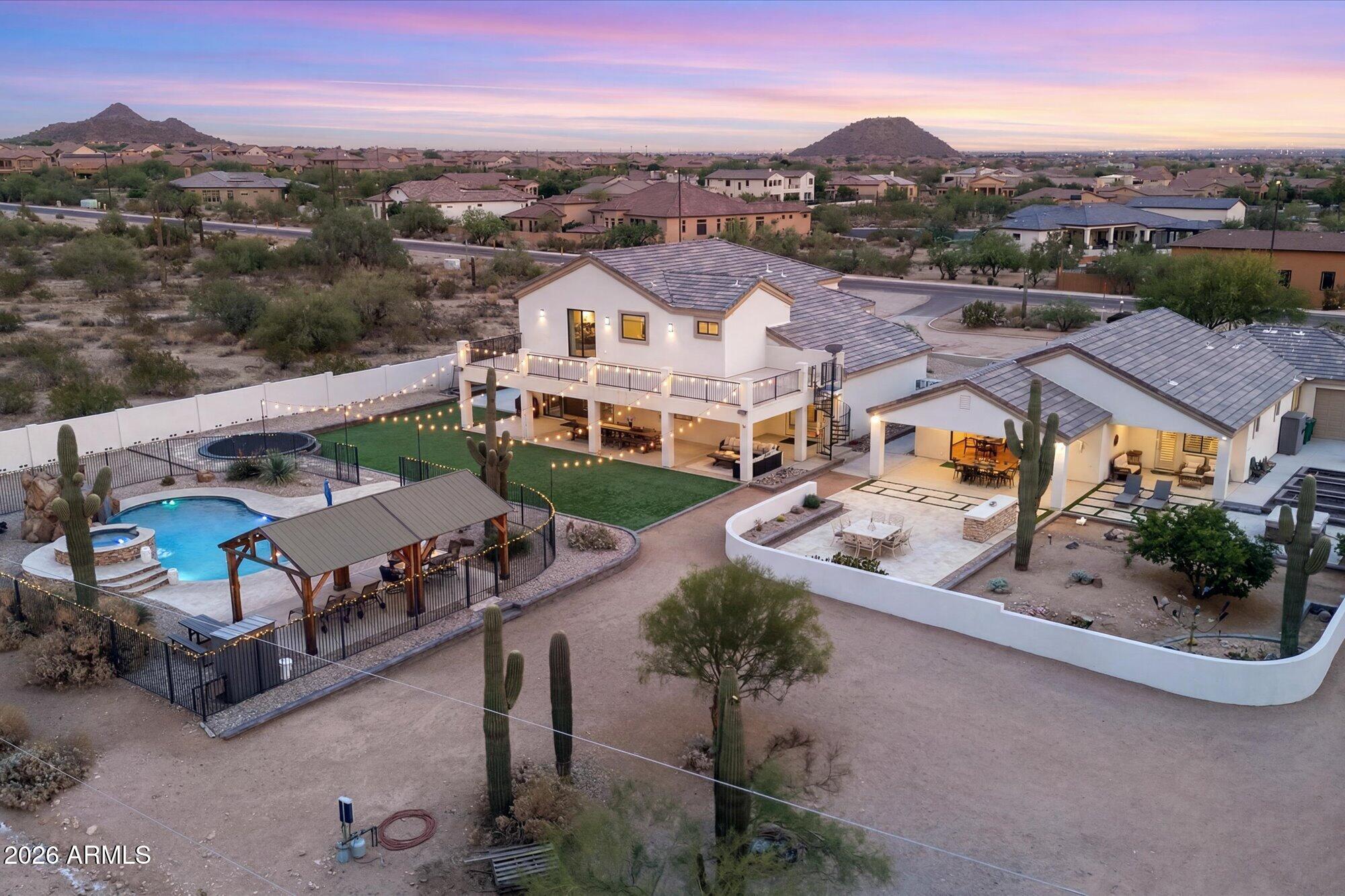 8236 E HERMOSA VISTA Drive
